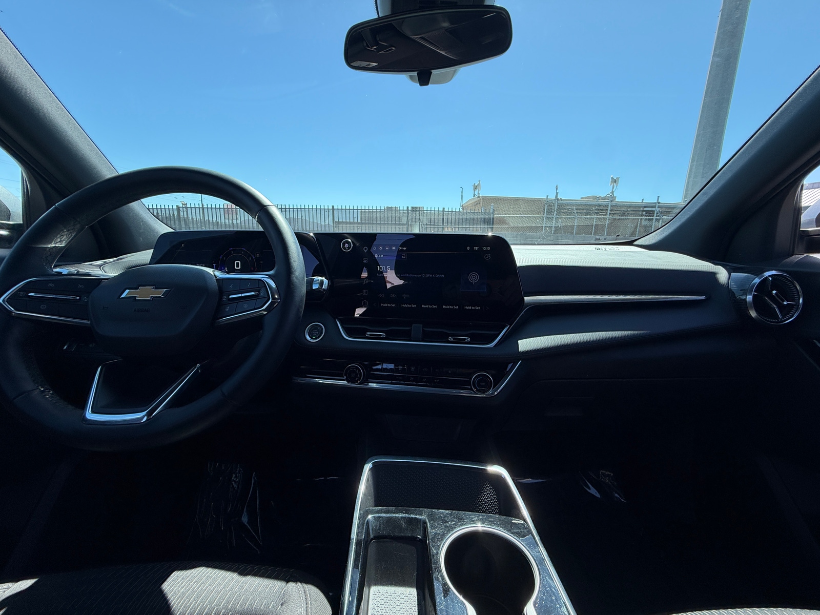 Thumbnail: 2025 Chevrolet Equinox - 3