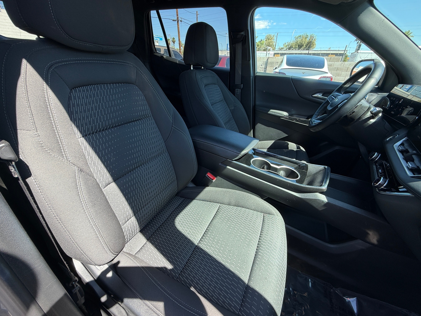 Thumbnail: 2025 Chevrolet Equinox - 2