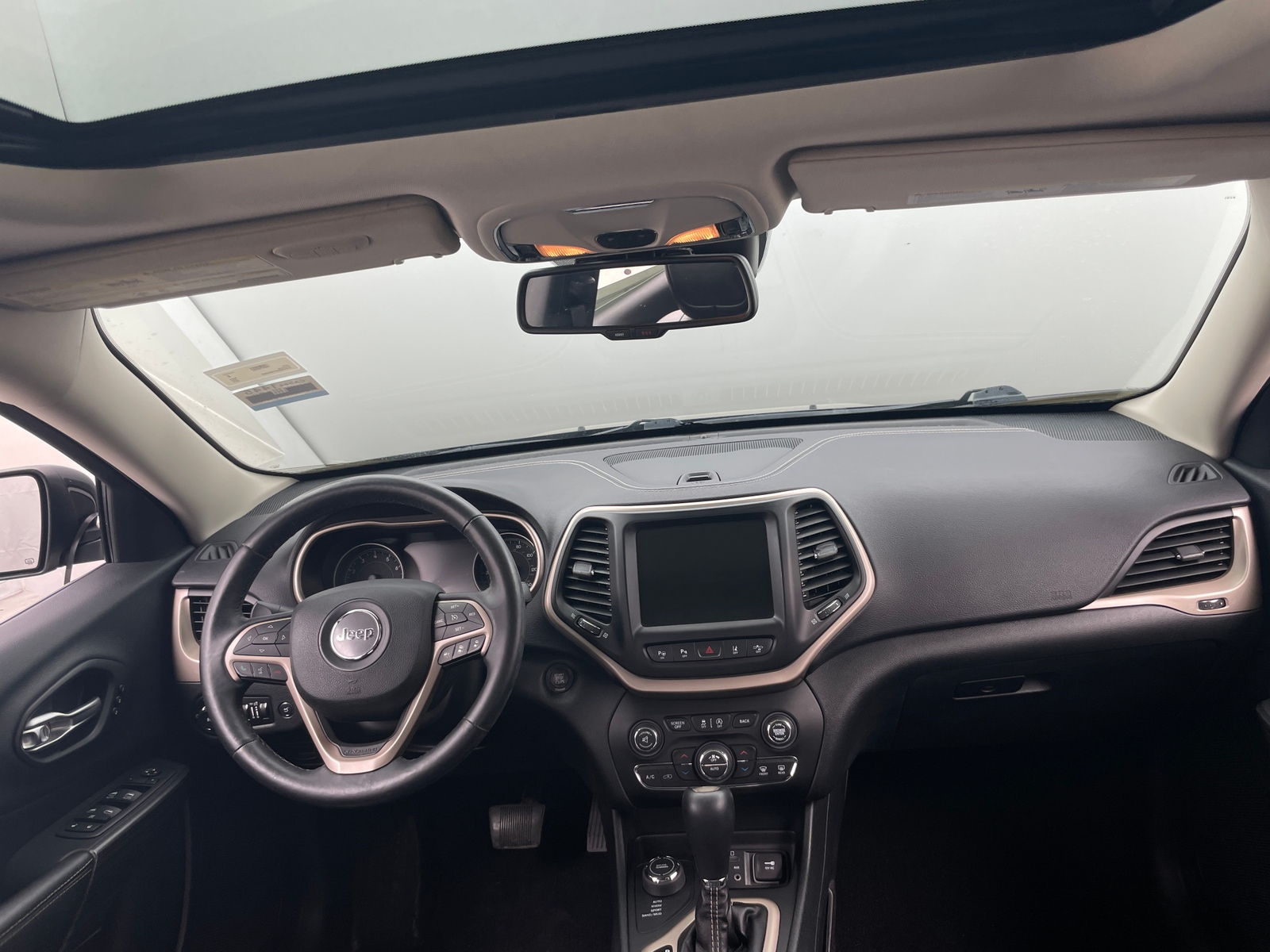 Thumbnail: 2015 Jeep Cherokee - 2