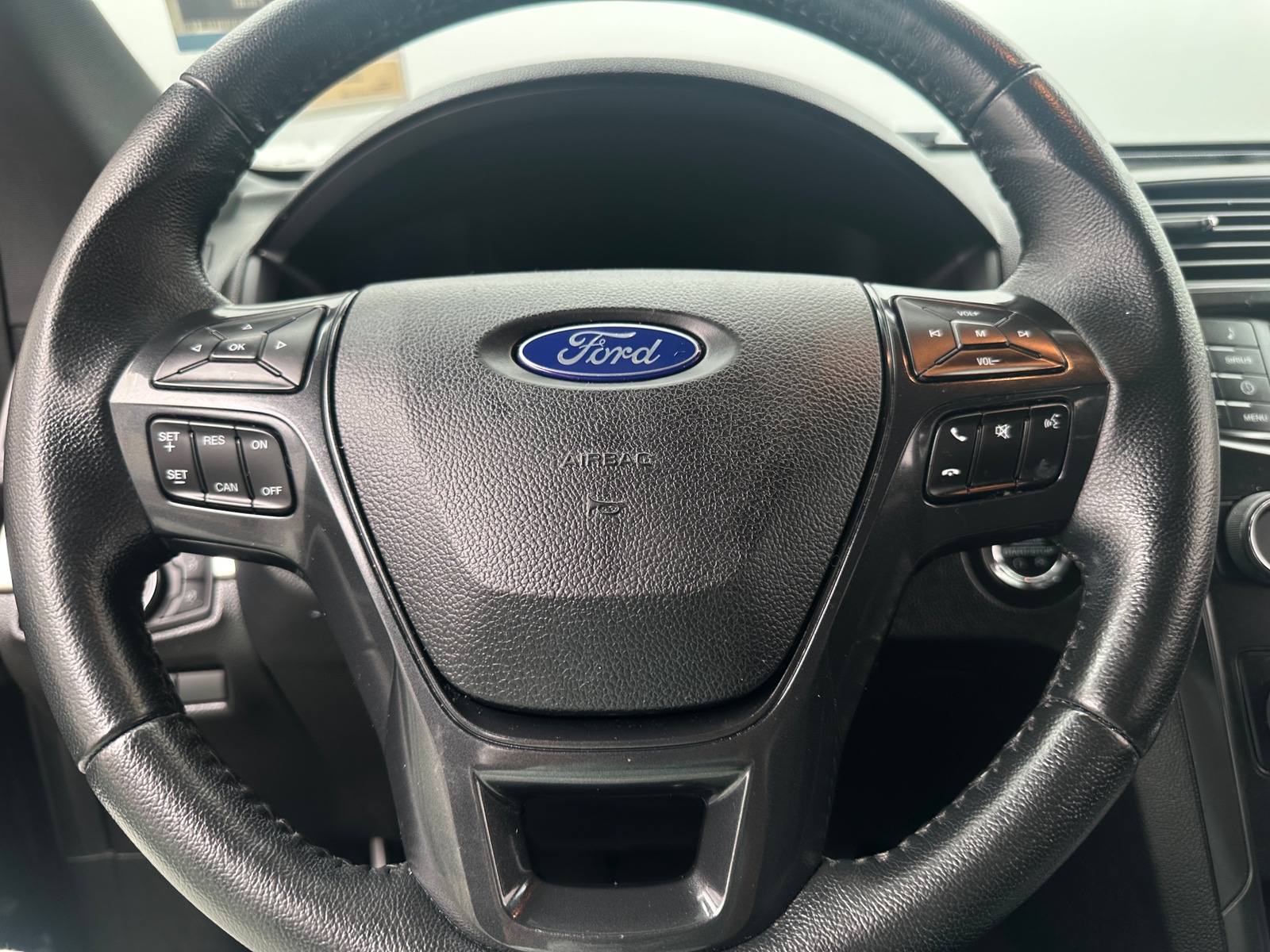 Thumbnail: 2019 Ford Explorer - 5