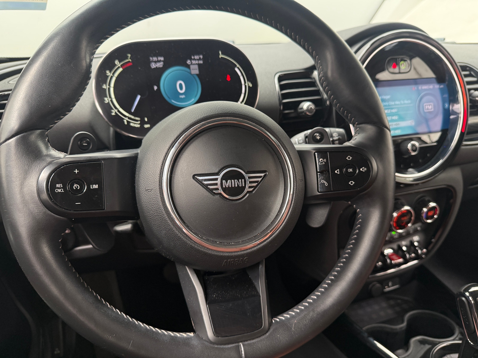Thumbnail: 2022 MINI Cooper Clubman - 4