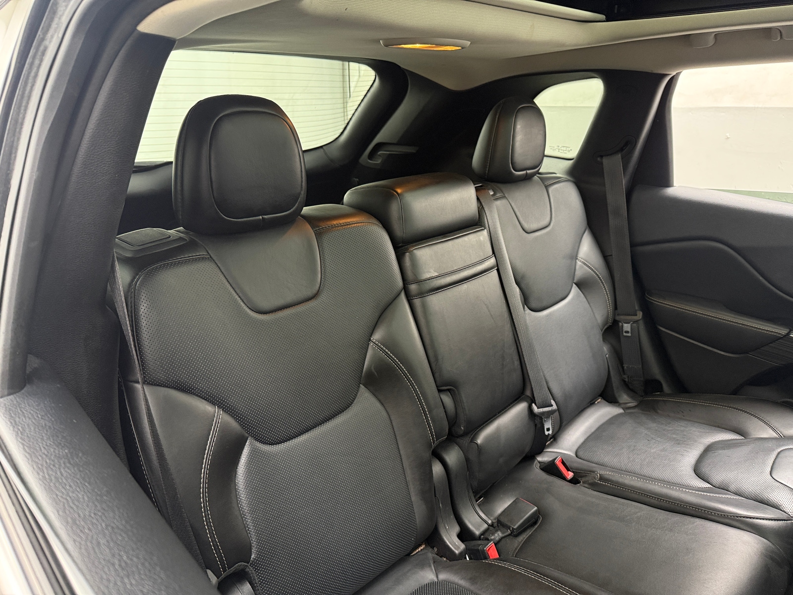 Thumbnail: 2015 Jeep Cherokee - 5