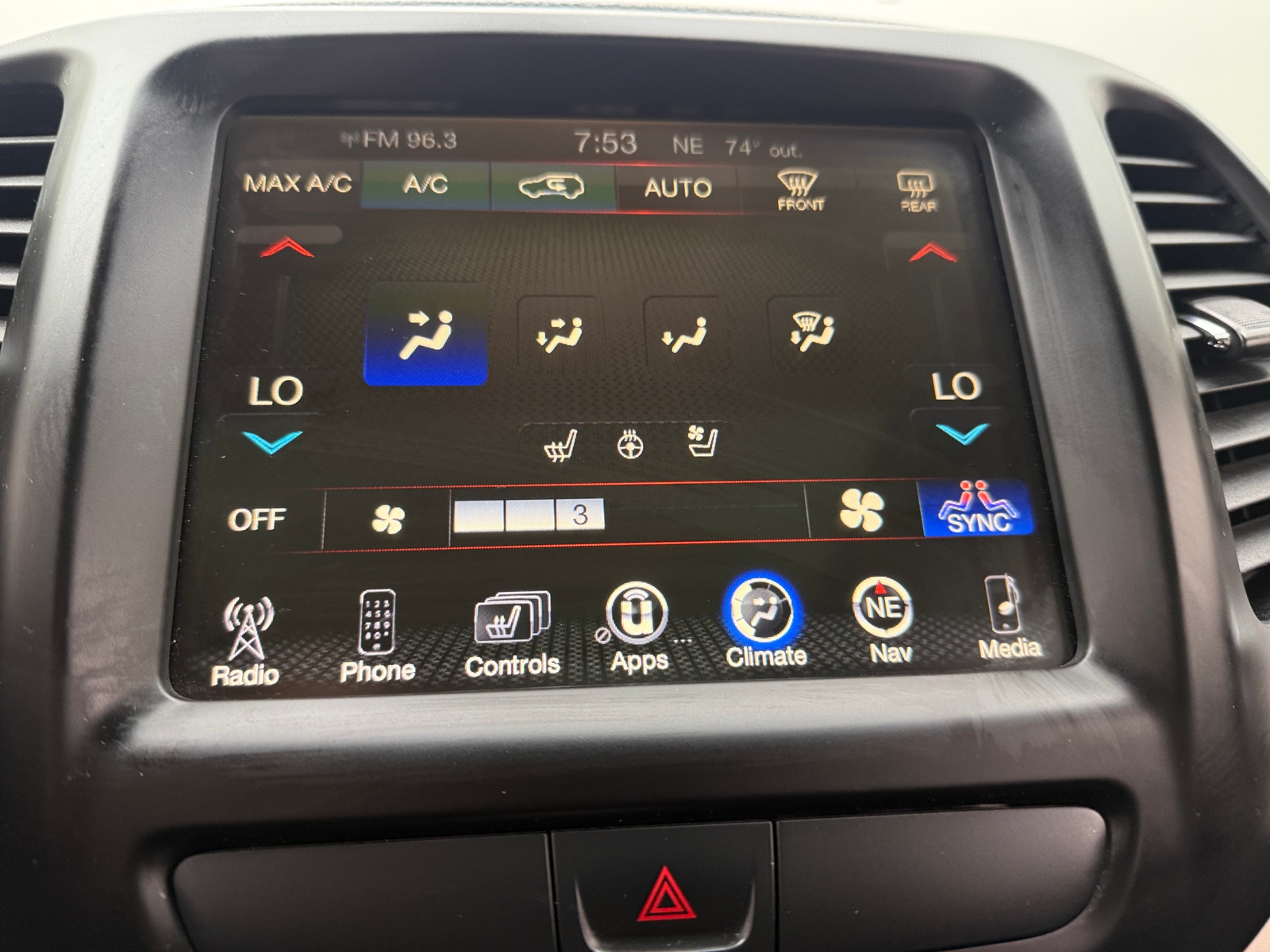 Thumbnail: 2015 Jeep Cherokee - 3