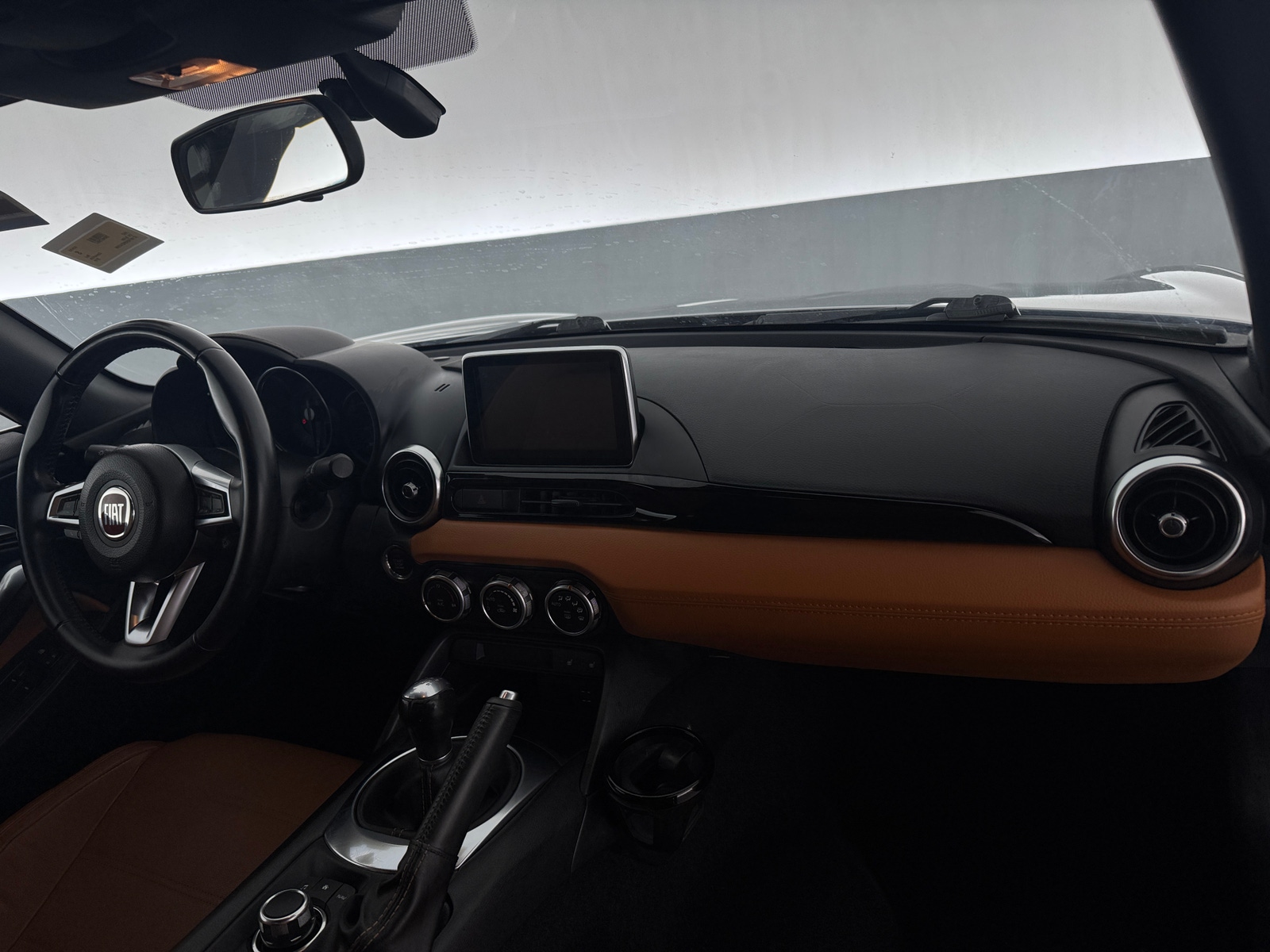 Thumbnail: 2019 Fiat 124 Spider - 2