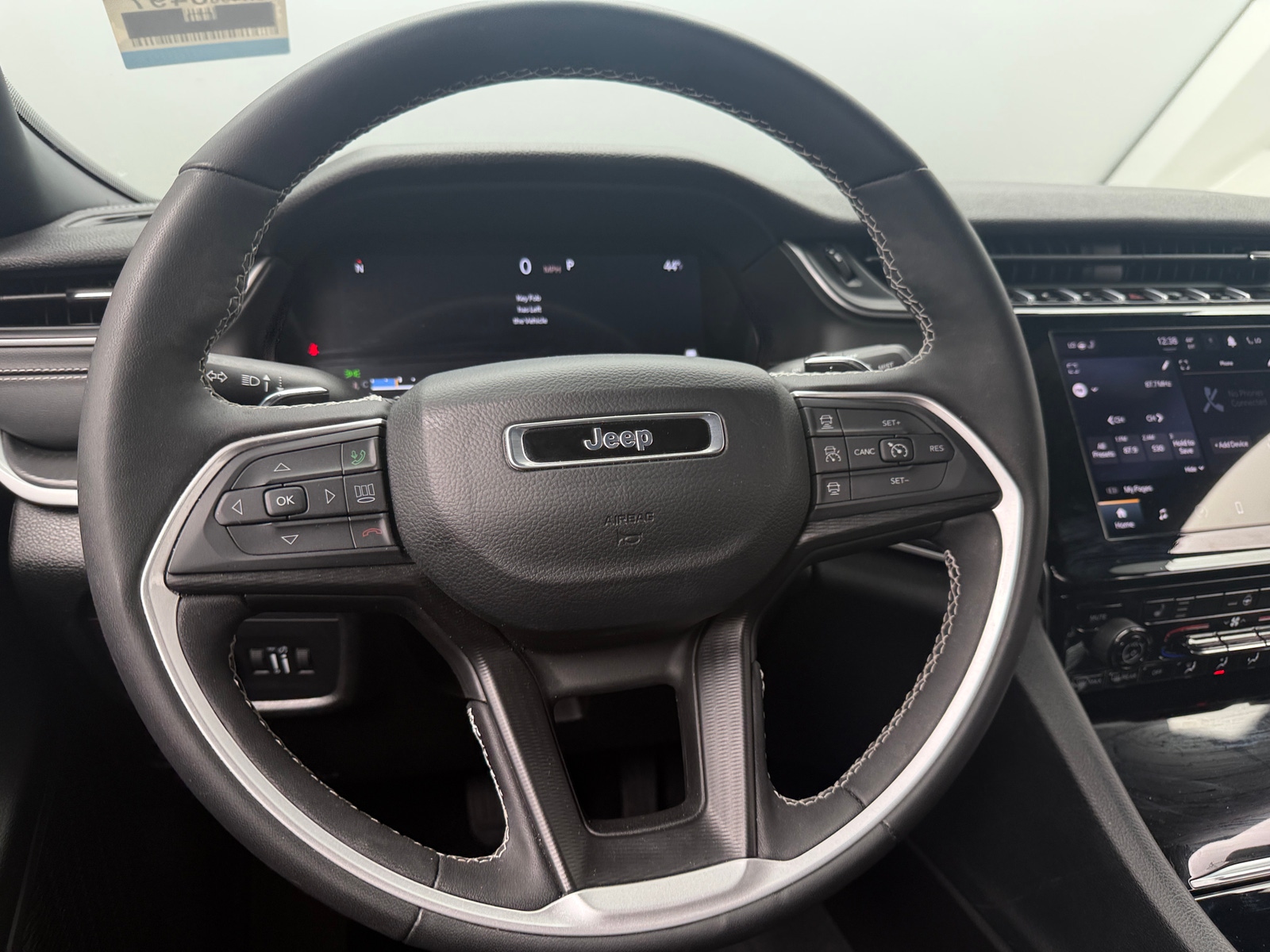 Thumbnail: 2024 Jeep Grand Cherokee - 4