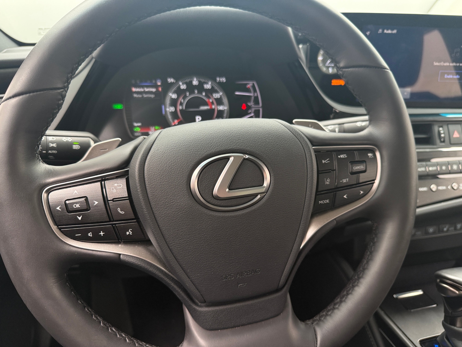 Thumbnail: 2024 Lexus ES - 4