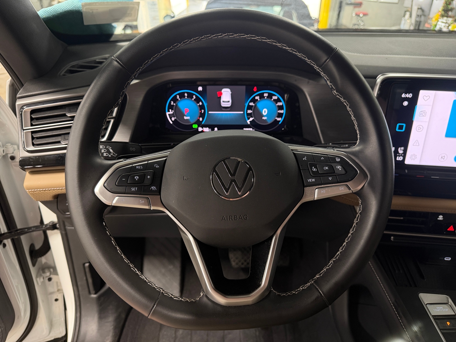 Thumbnail: 2025 Volkswagen Atlas - 4