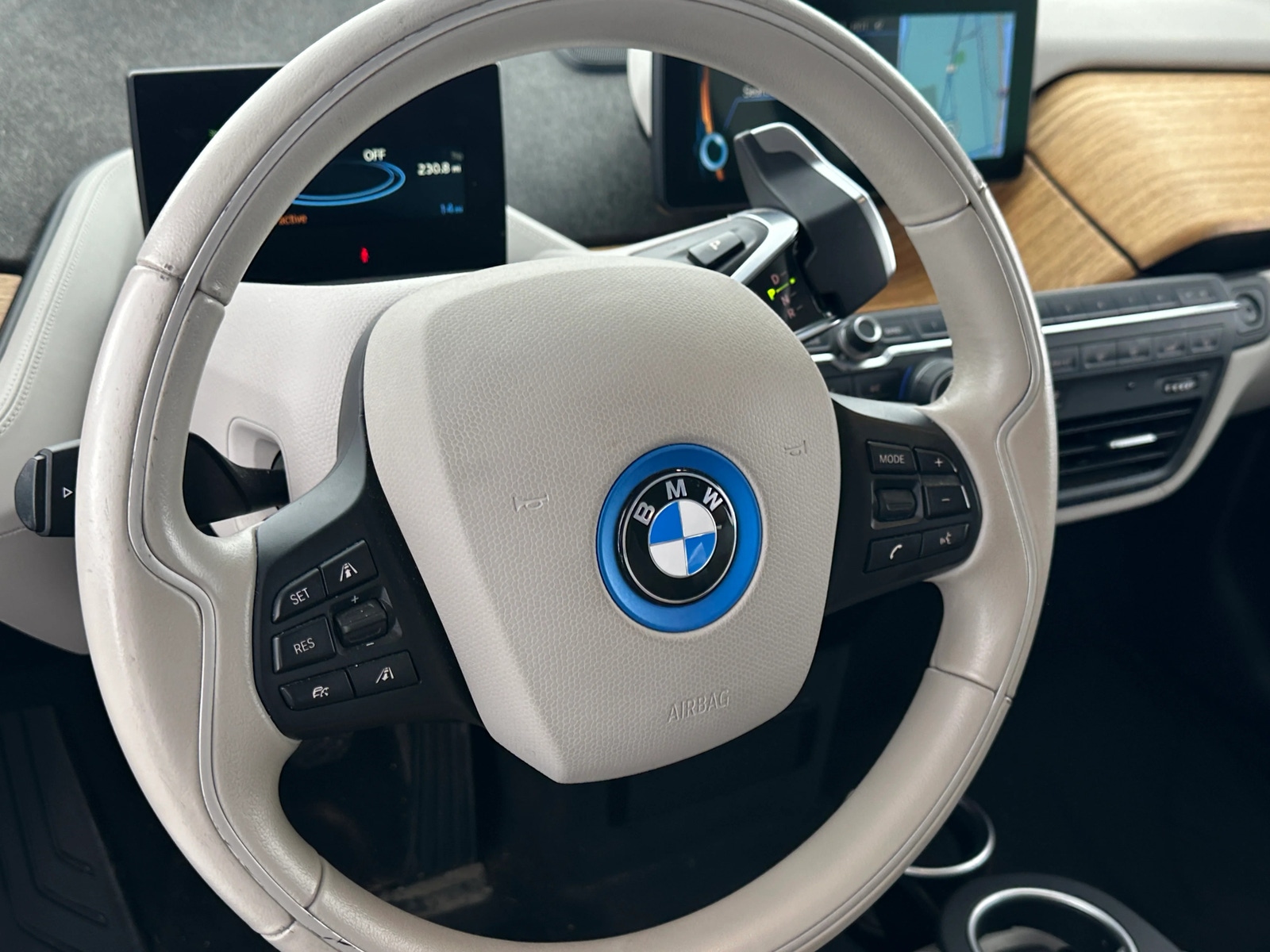 Thumbnail: 2017 BMW i3 - 5