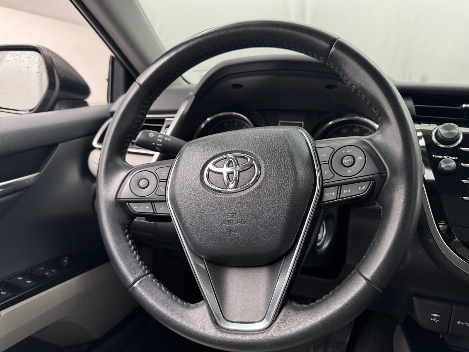 Thumbnail: 2019 Toyota Camry - 5