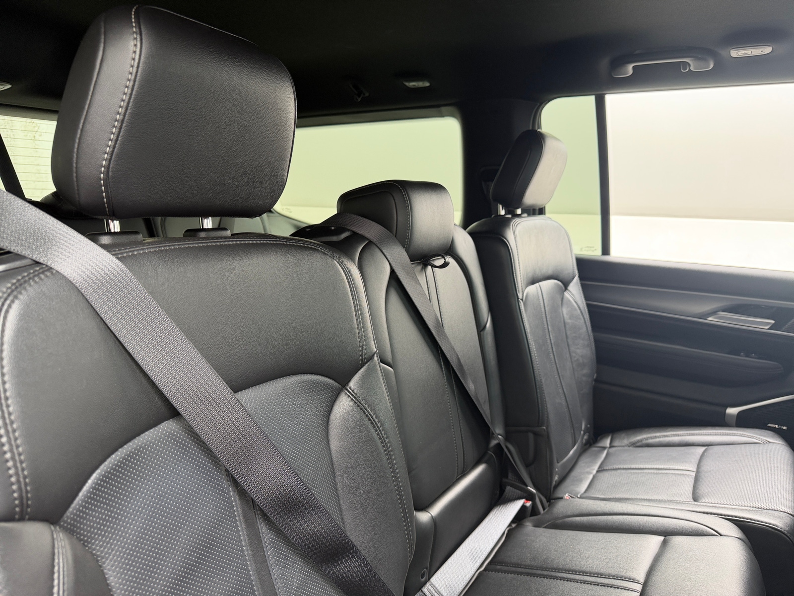 Thumbnail: 2025 Jeep Wagoneer - 5