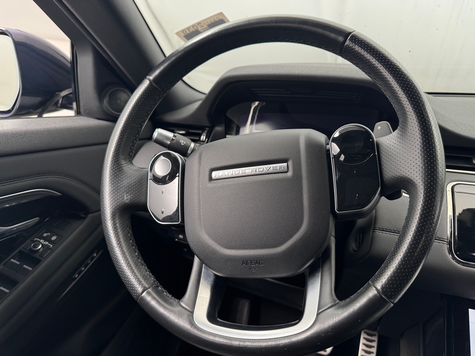 Thumbnail: 2020 Land Rover Range Rover Evoque - 4