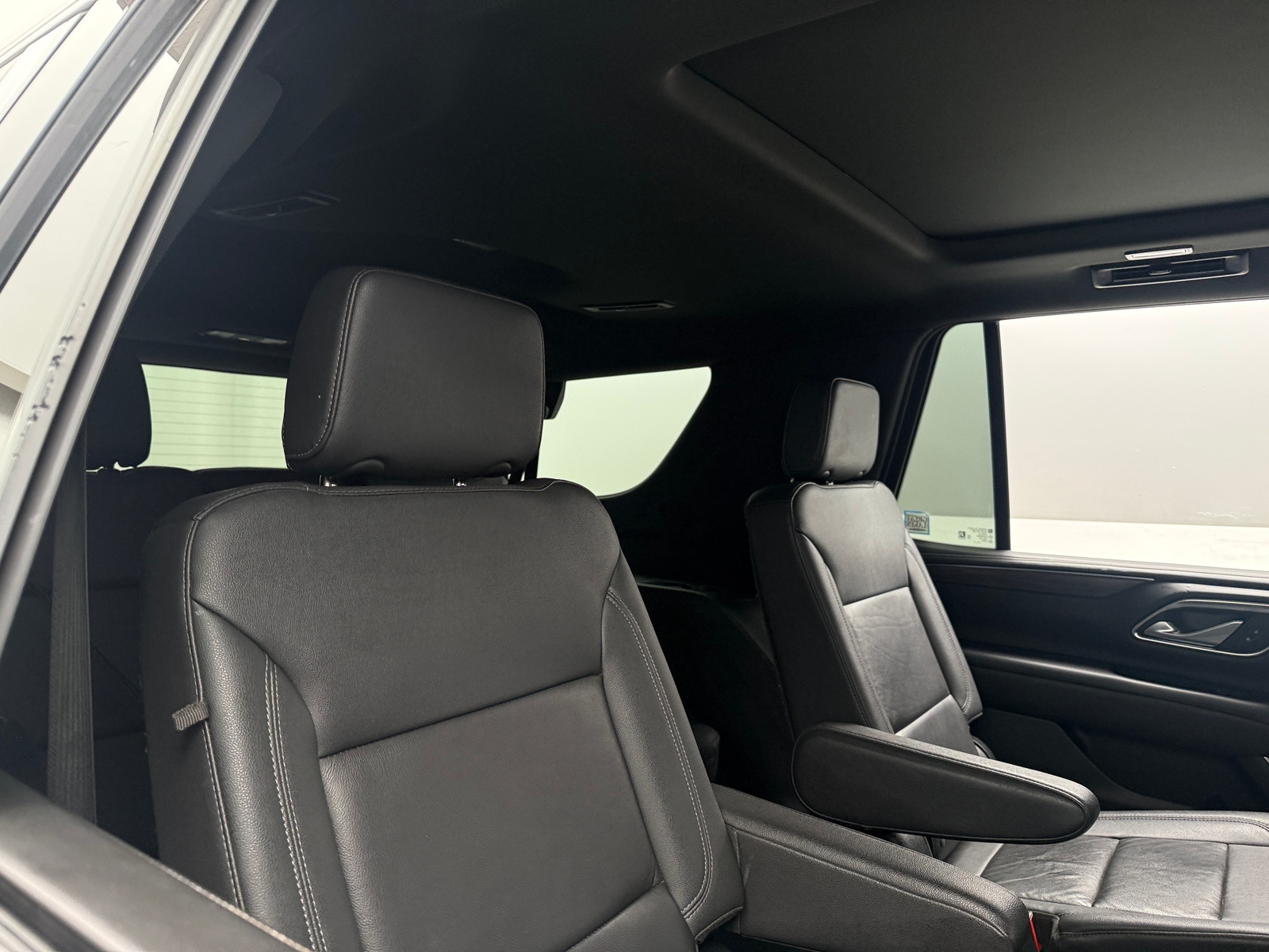 Thumbnail: 2022 Chevrolet Tahoe - 5