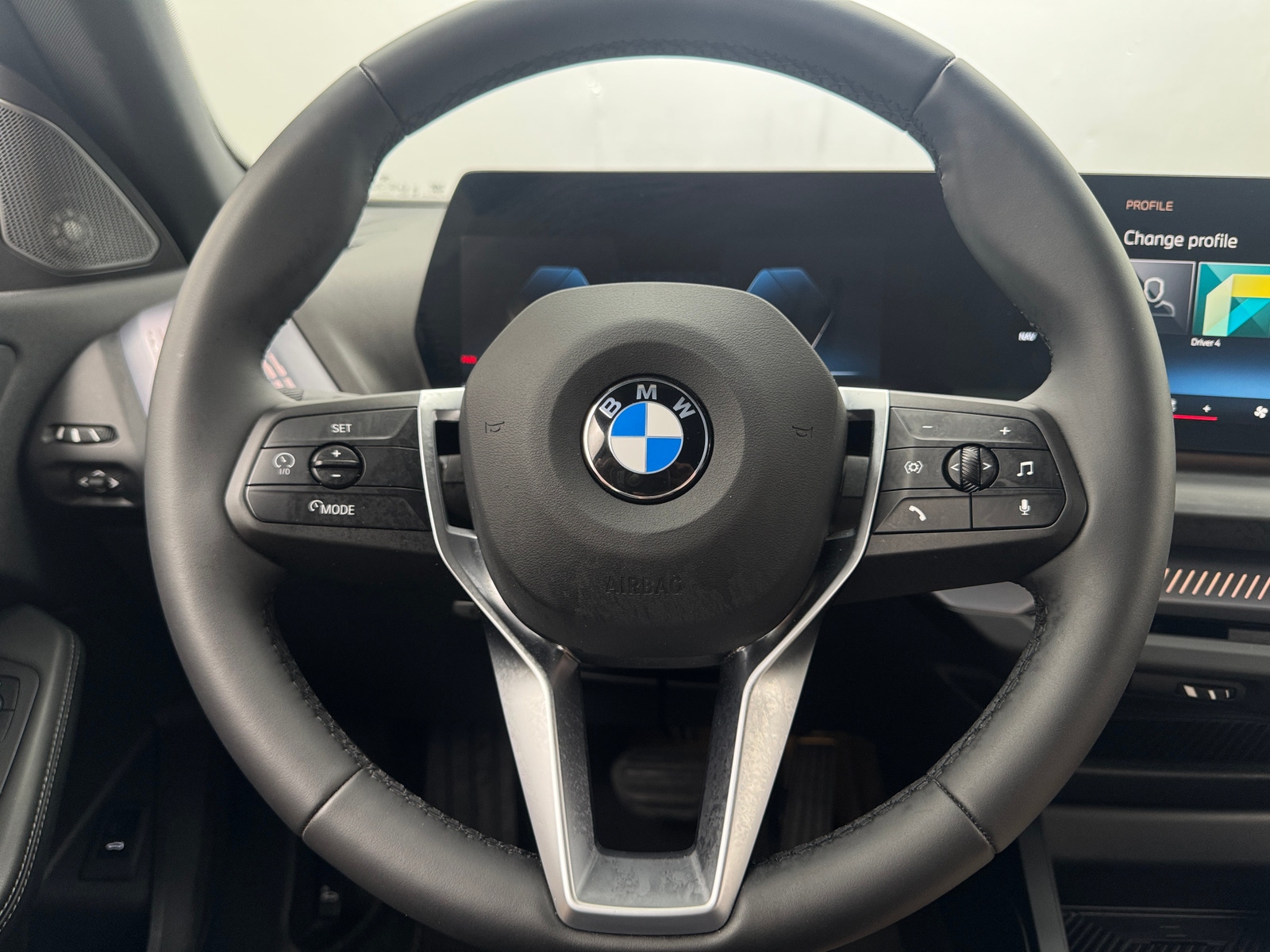 Thumbnail: 2025 BMW 2 Series - 5