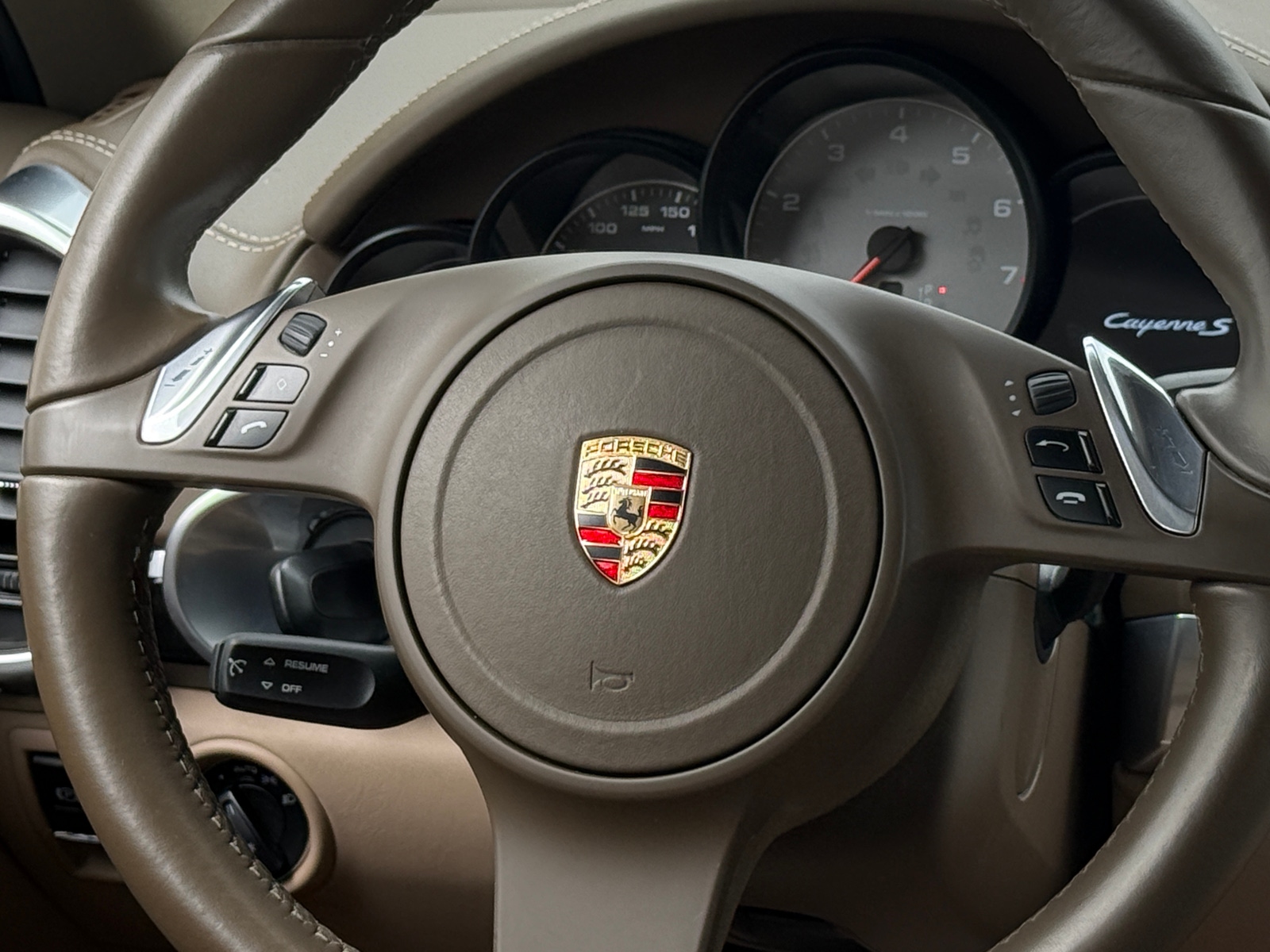 Thumbnail: 2012 Porsche Cayenne - 4