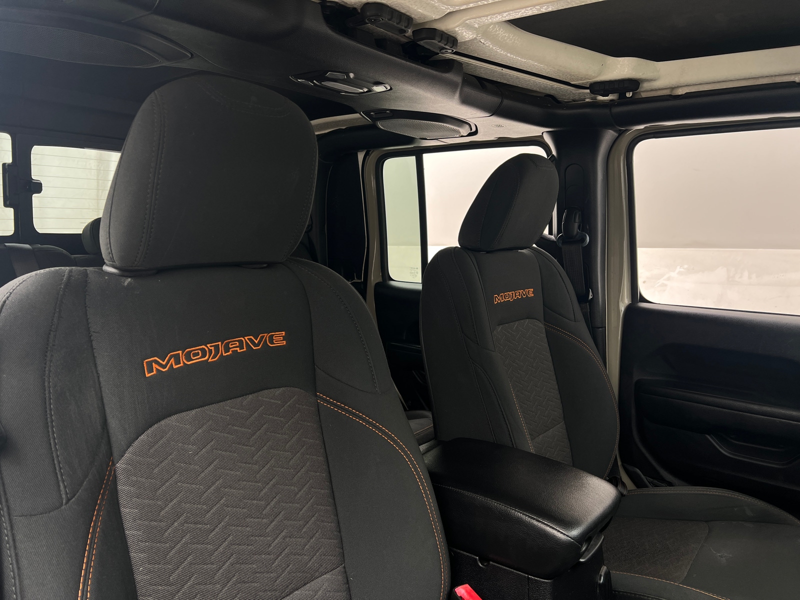 Thumbnail: 2020 Jeep Gladiator - 2