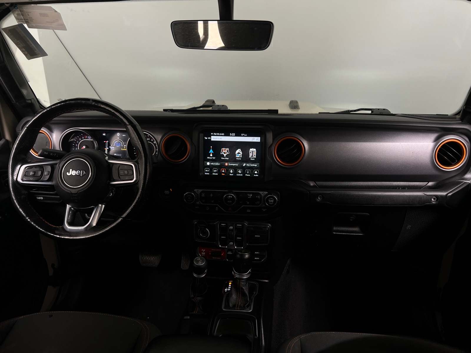 Thumbnail: 2020 Jeep Gladiator - 3