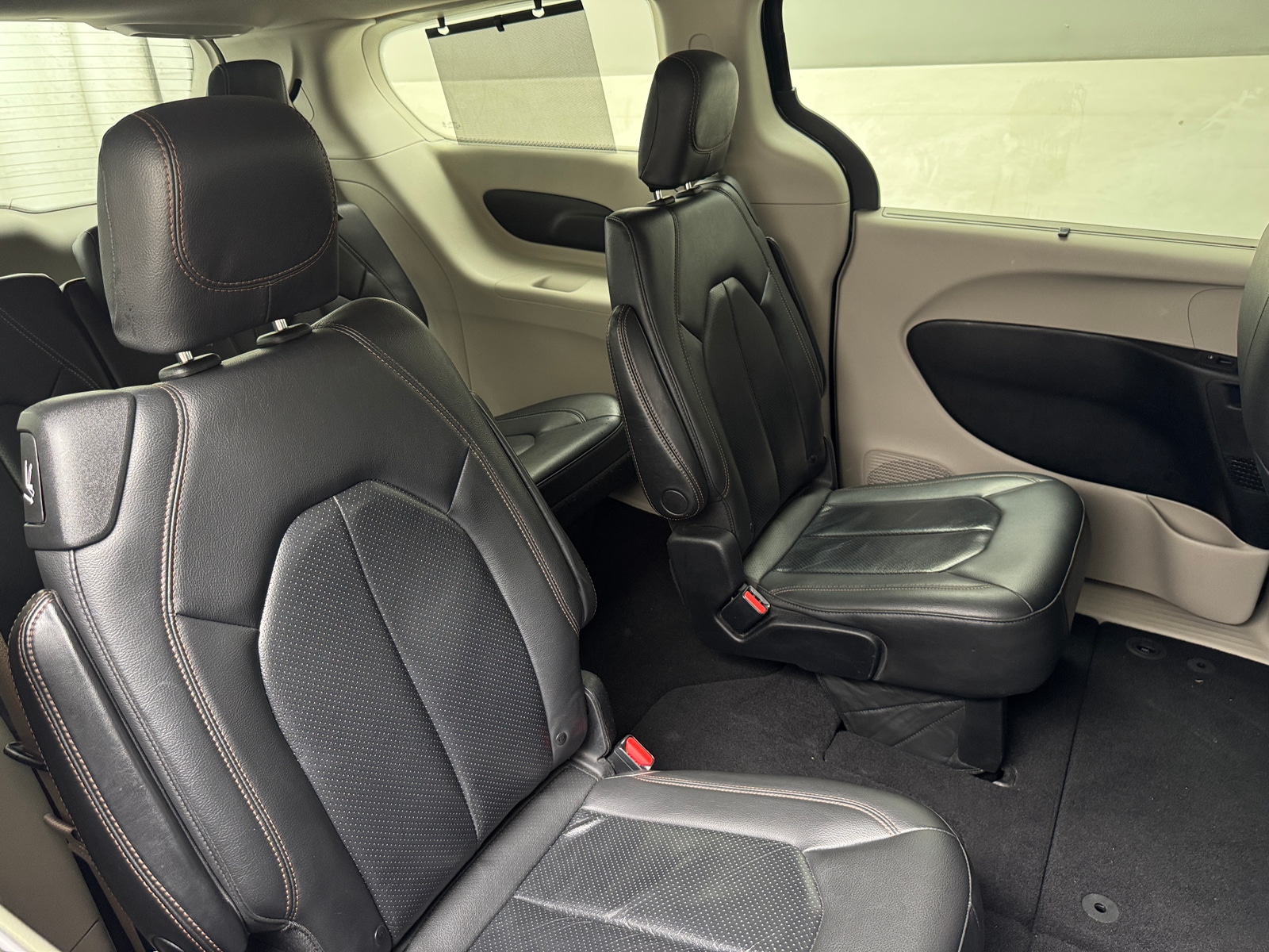Thumbnail: 2020 Chrysler Pacifica - 5