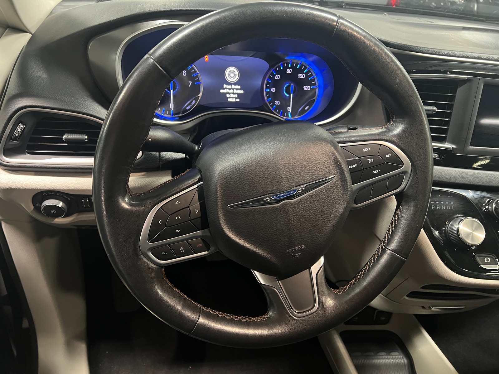 Thumbnail: 2020 Chrysler Pacifica - 4