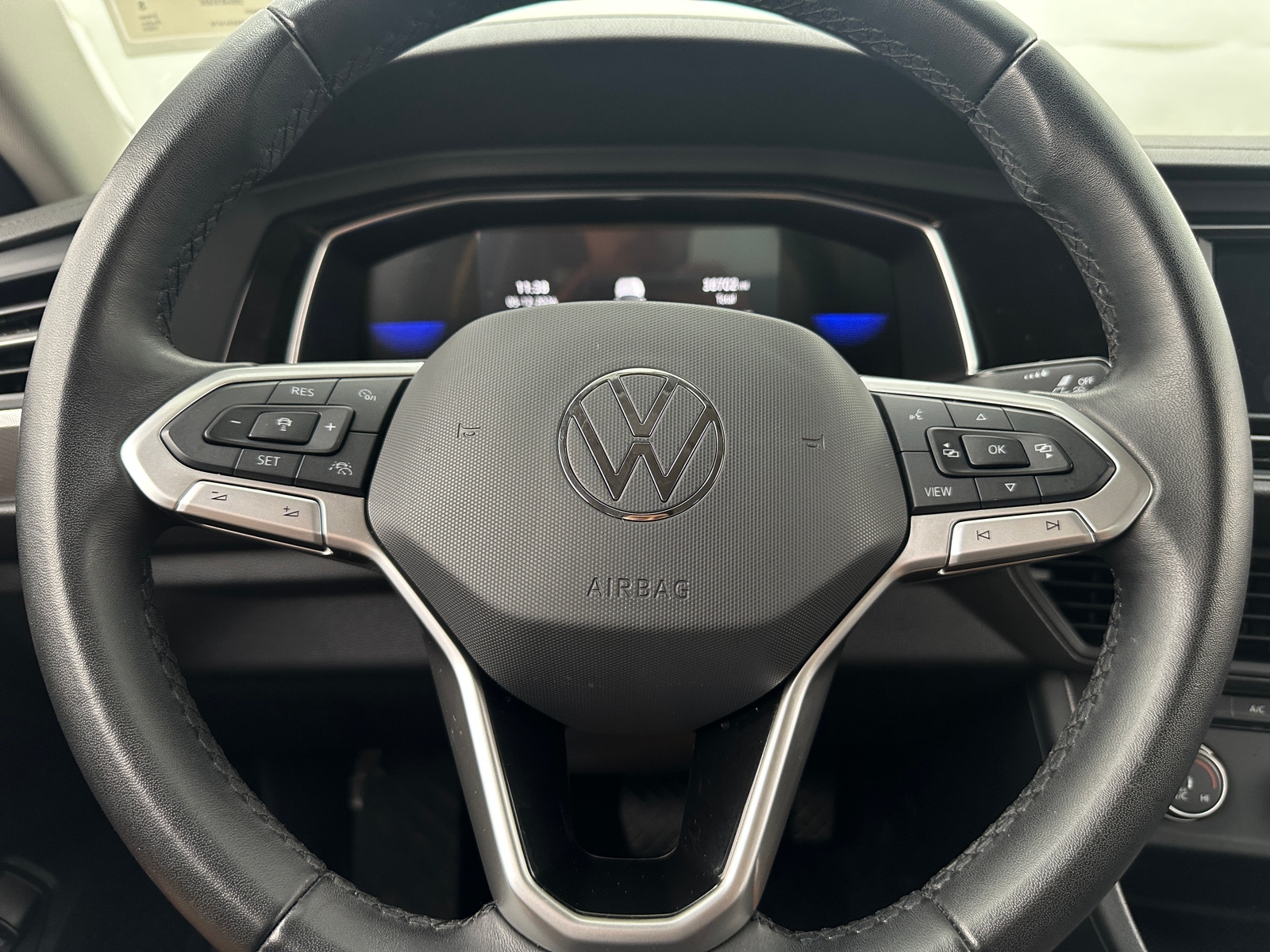Thumbnail: 2023 Volkswagen Jetta - 5