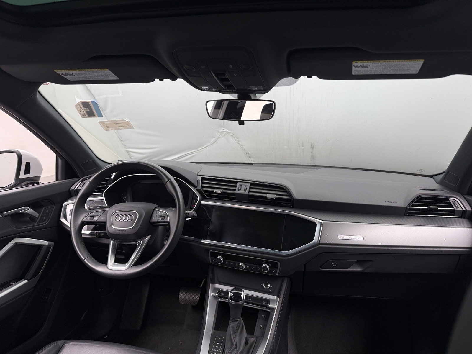 Thumbnail: 2025 Audi Q3 - 2