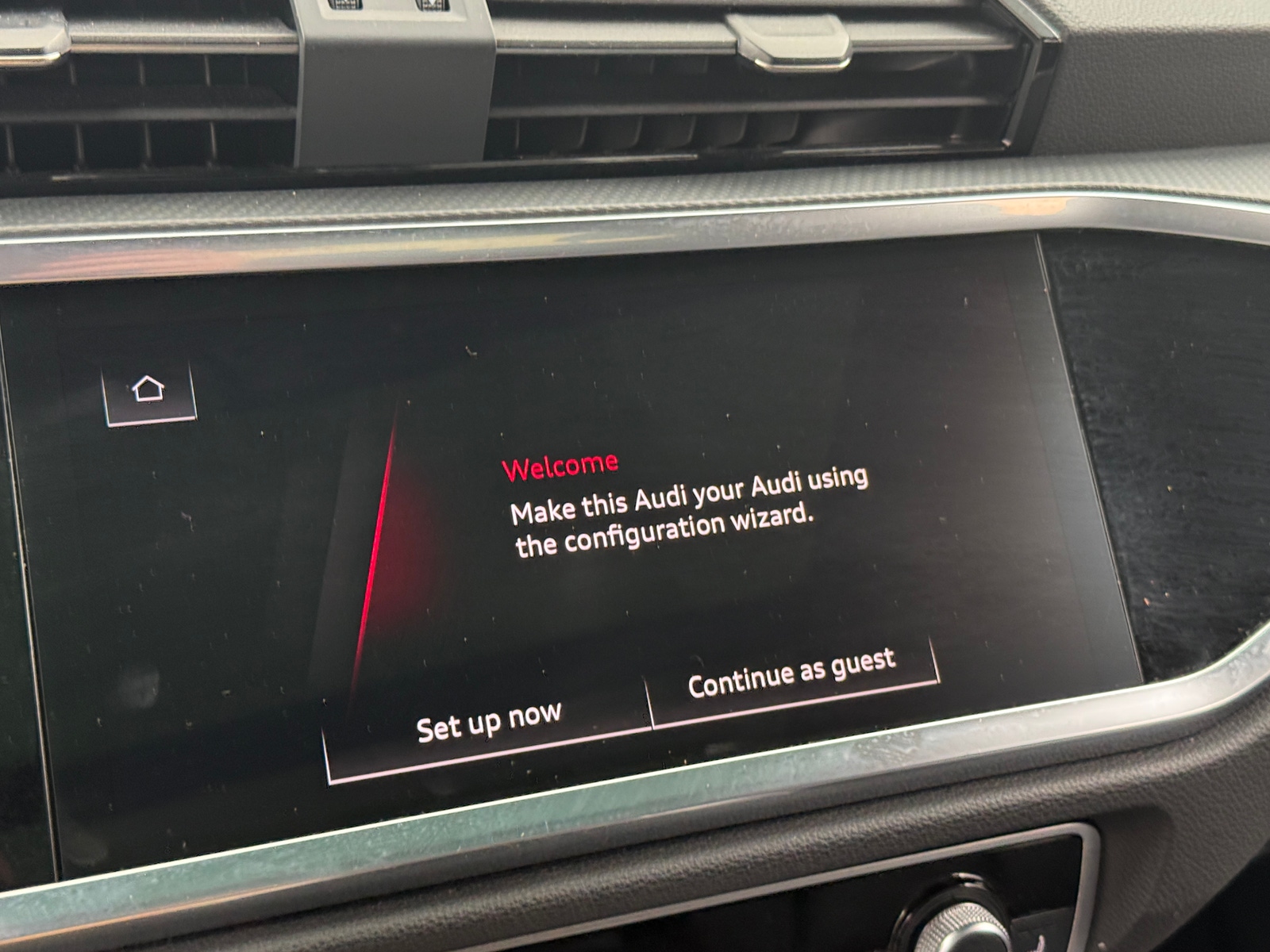 Thumbnail: 2025 Audi Q3 - 3