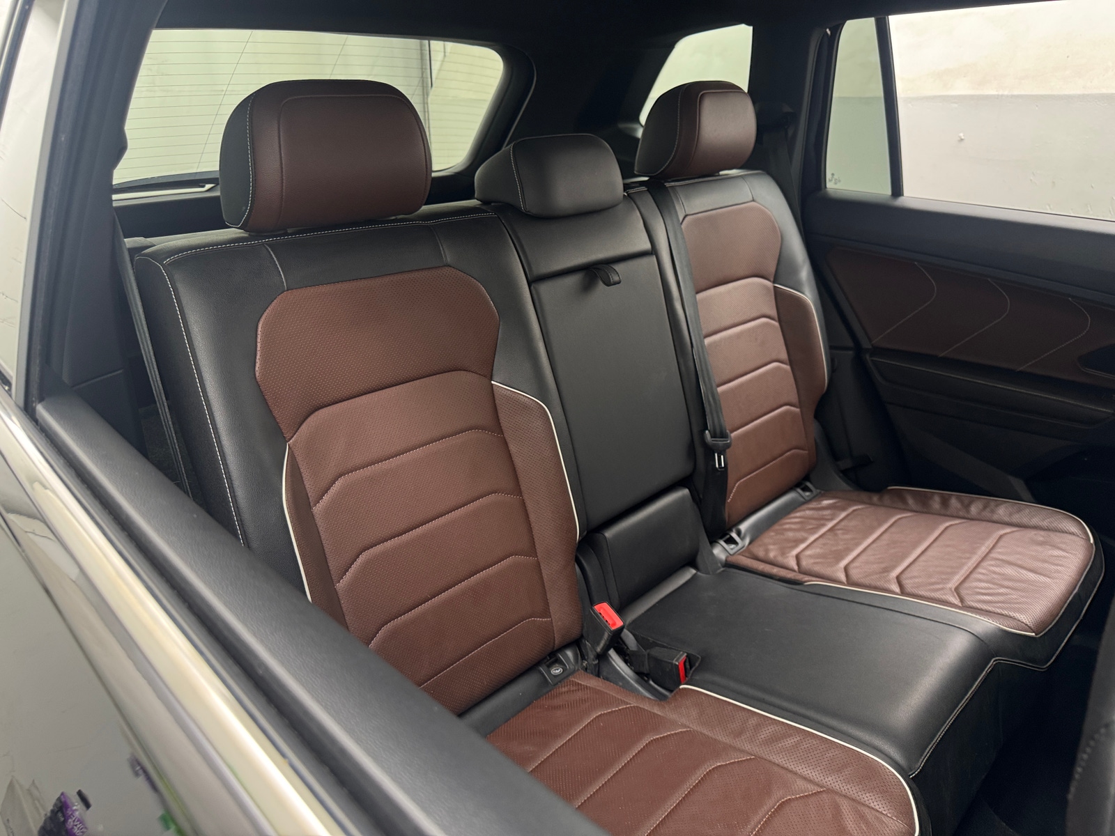Thumbnail: 2023 Volkswagen Tiguan - 5