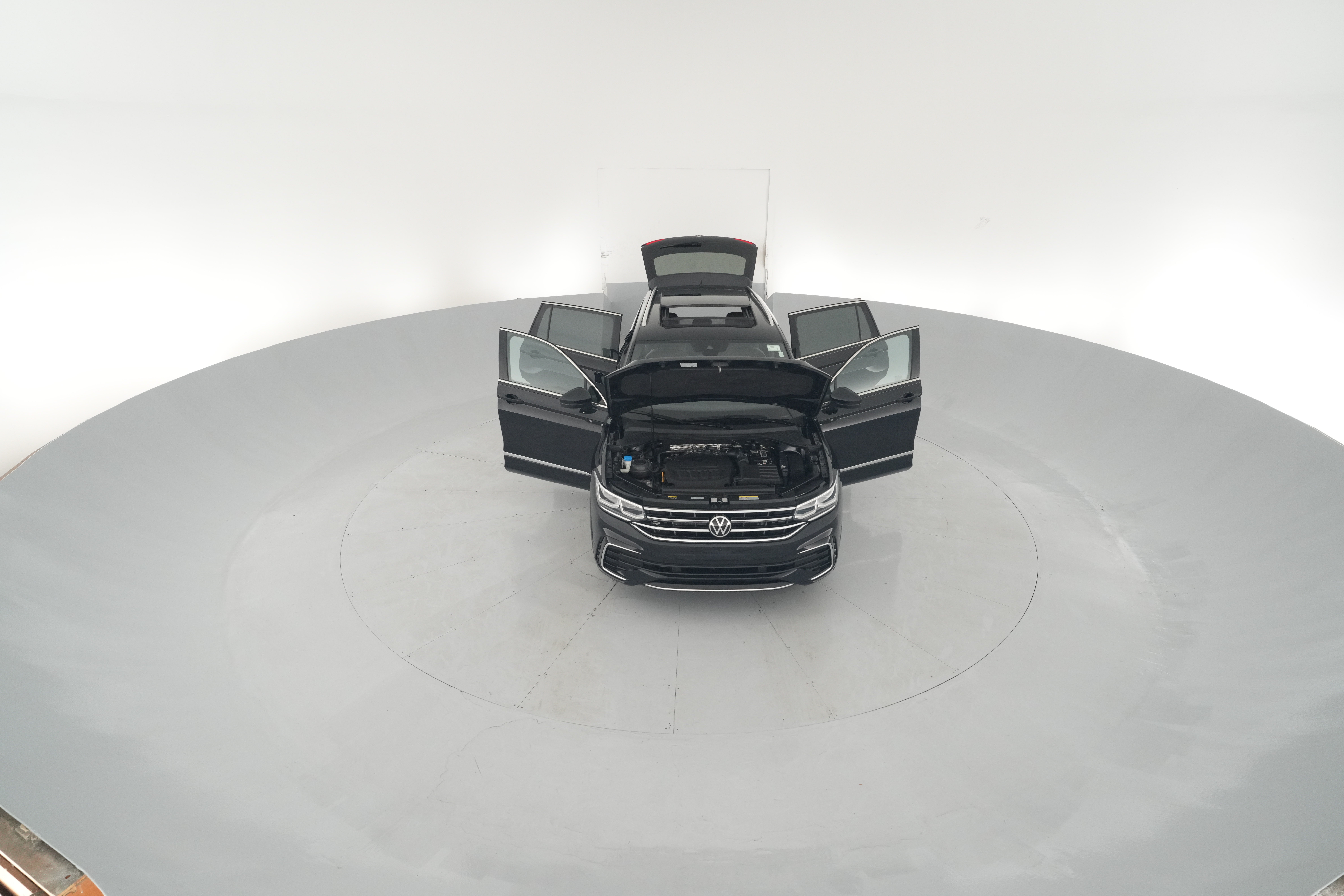 2023 Volkswagen Tiguan SEL R-LINE - Photo 43
