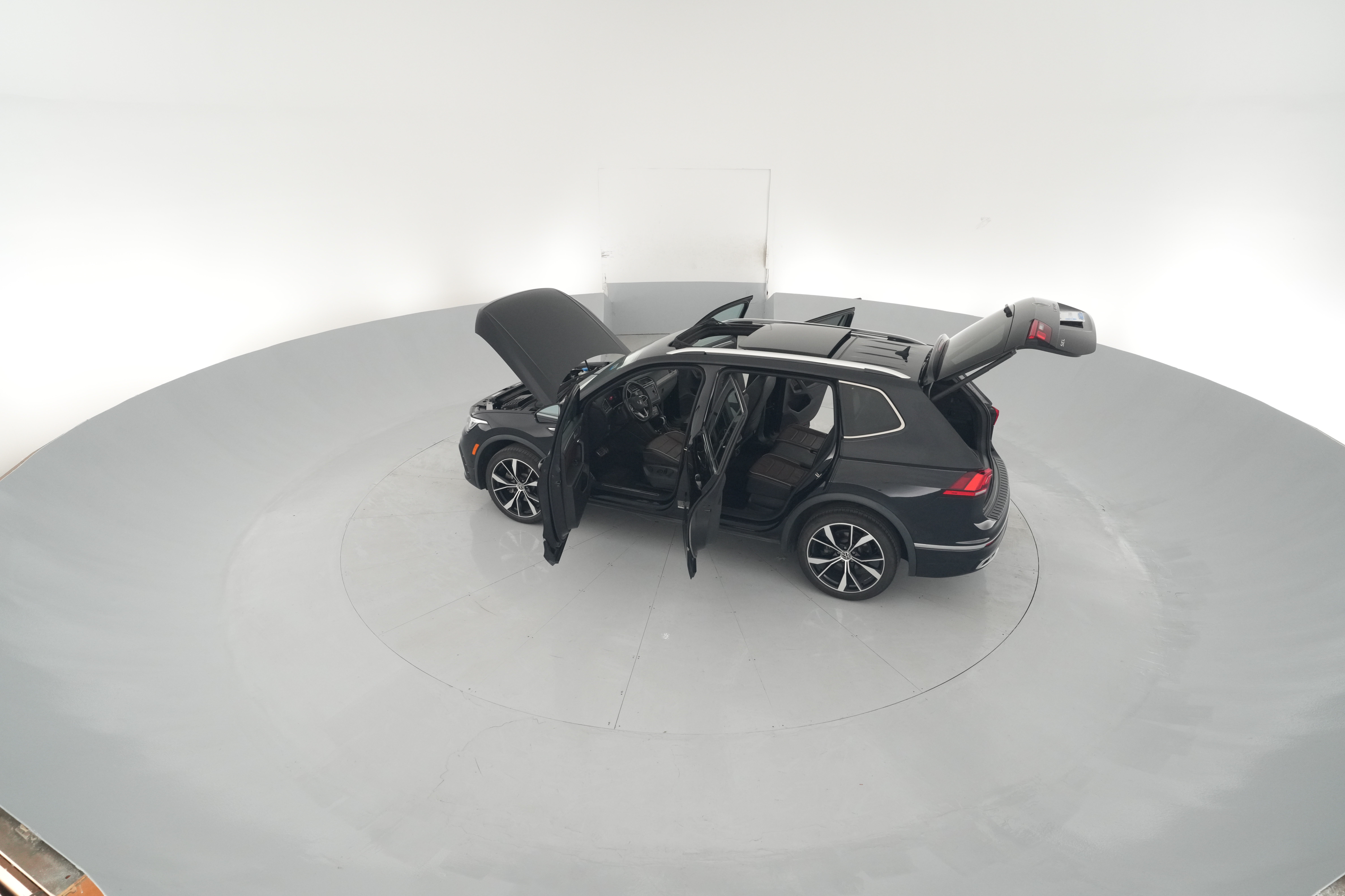 2023 Volkswagen Tiguan SEL R-LINE - Photo 48