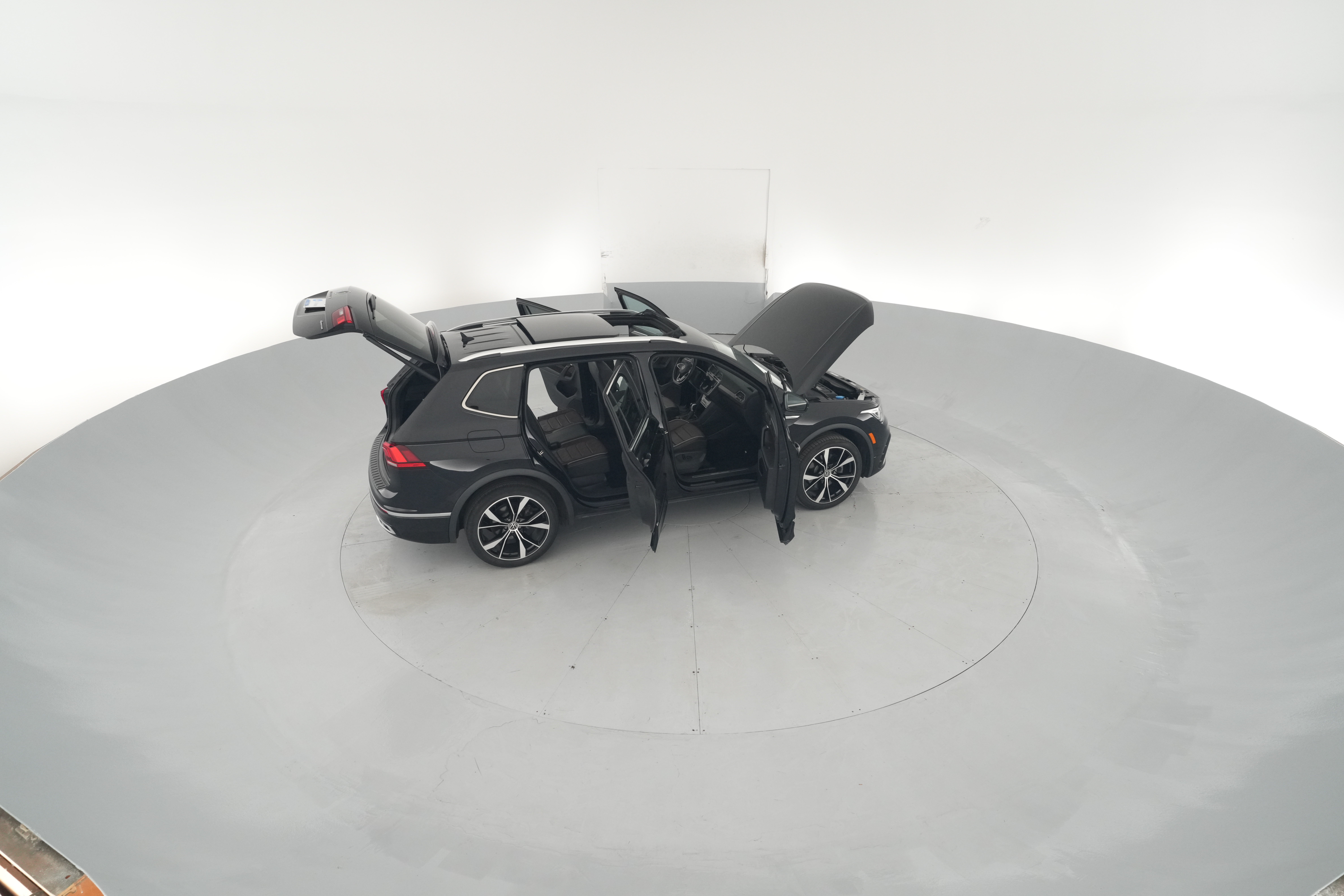 2023 Volkswagen Tiguan SEL R-LINE - Photo 54