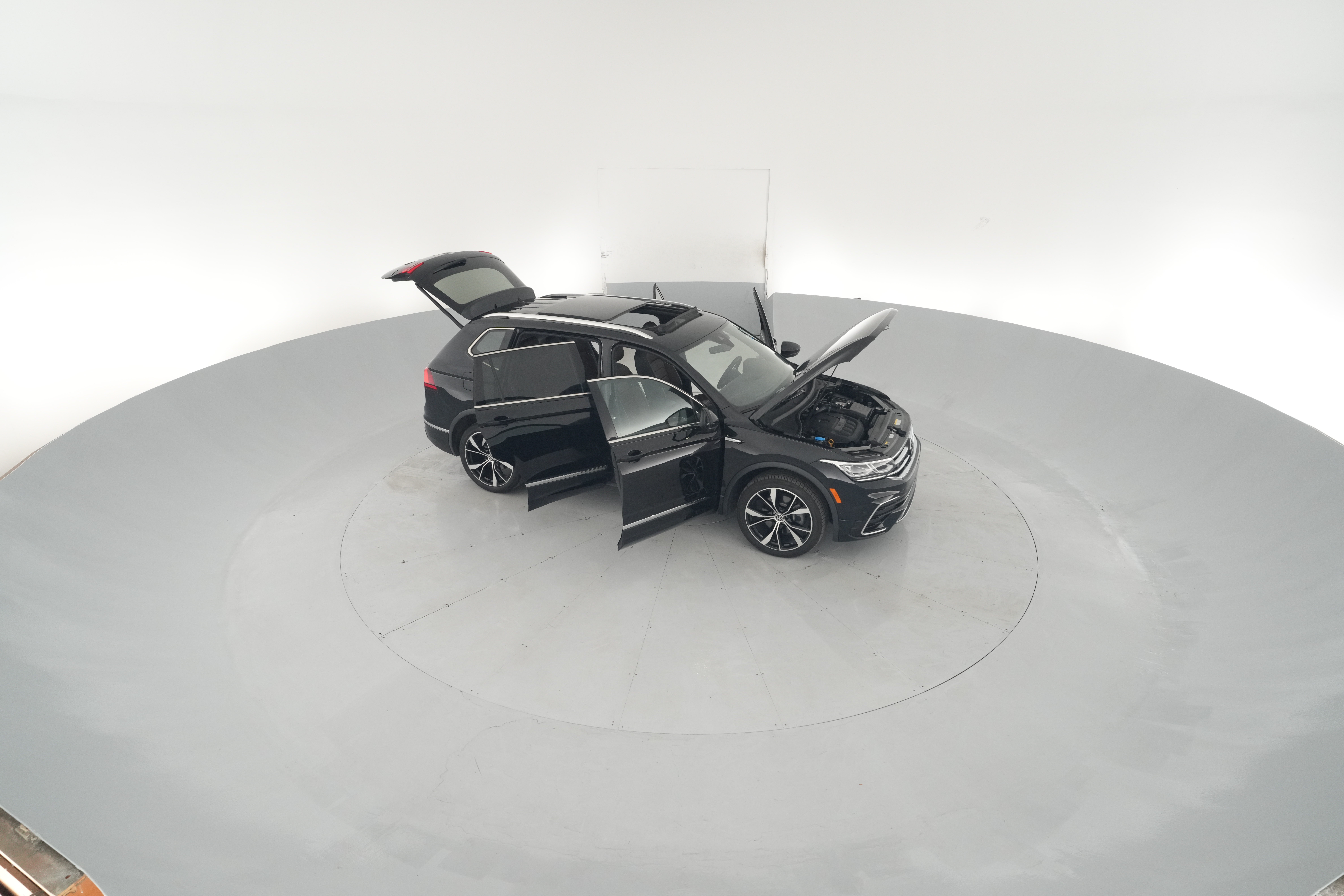 2023 Volkswagen Tiguan SEL R-LINE - Photo 56