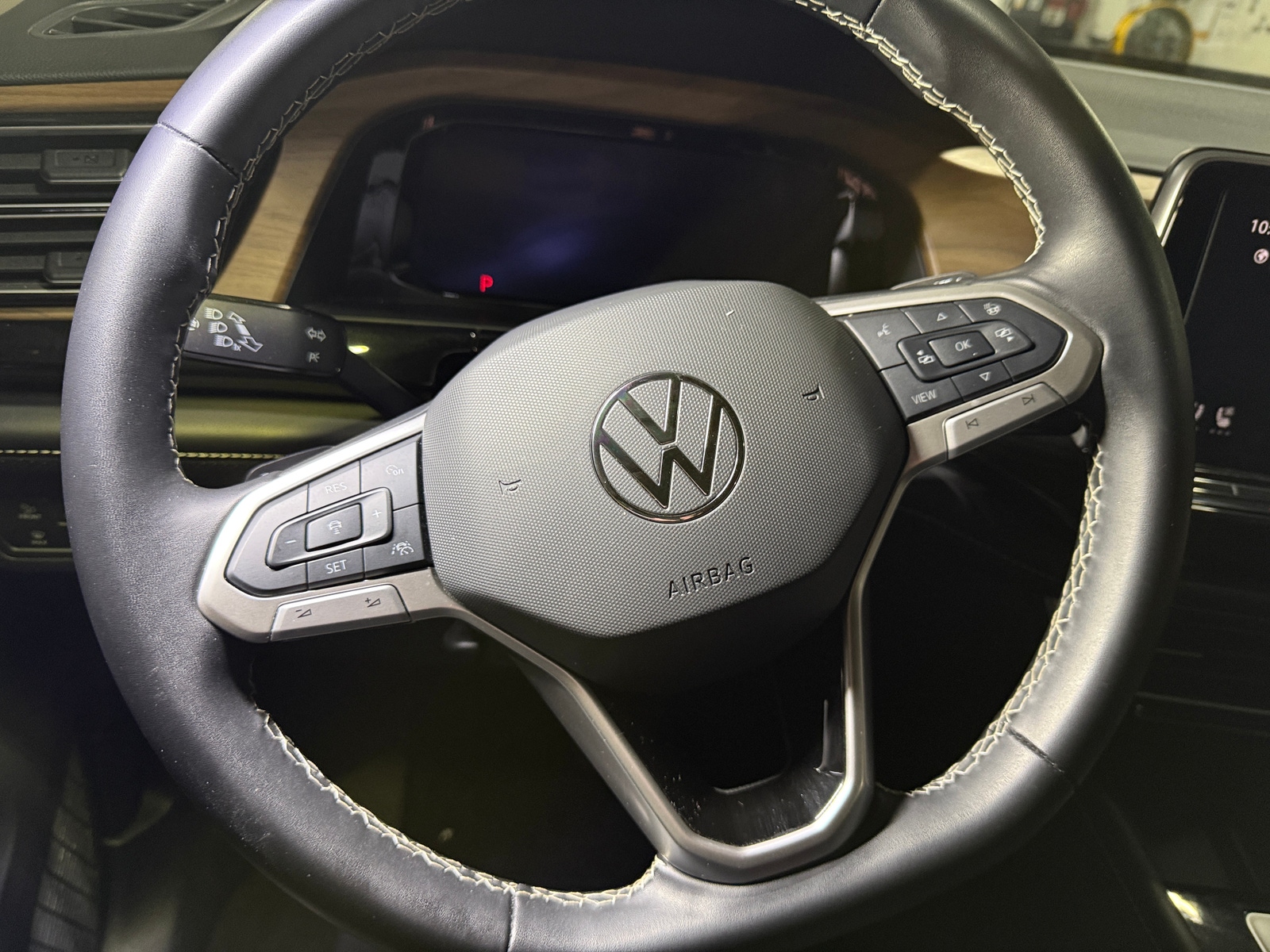 Thumbnail: 2024 Volkswagen Atlas - 4