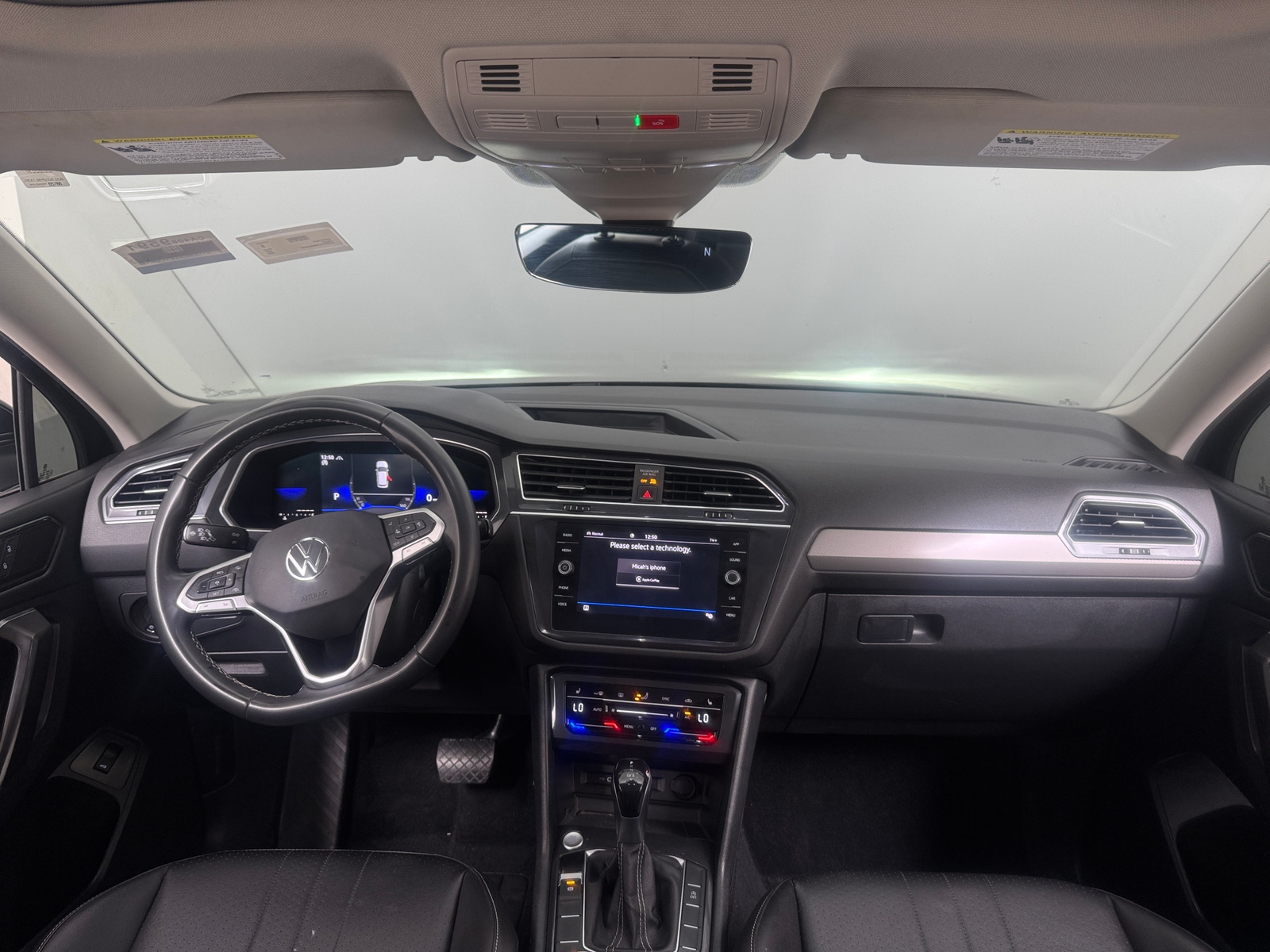 Thumbnail: 2022 Volkswagen Tiguan - 2