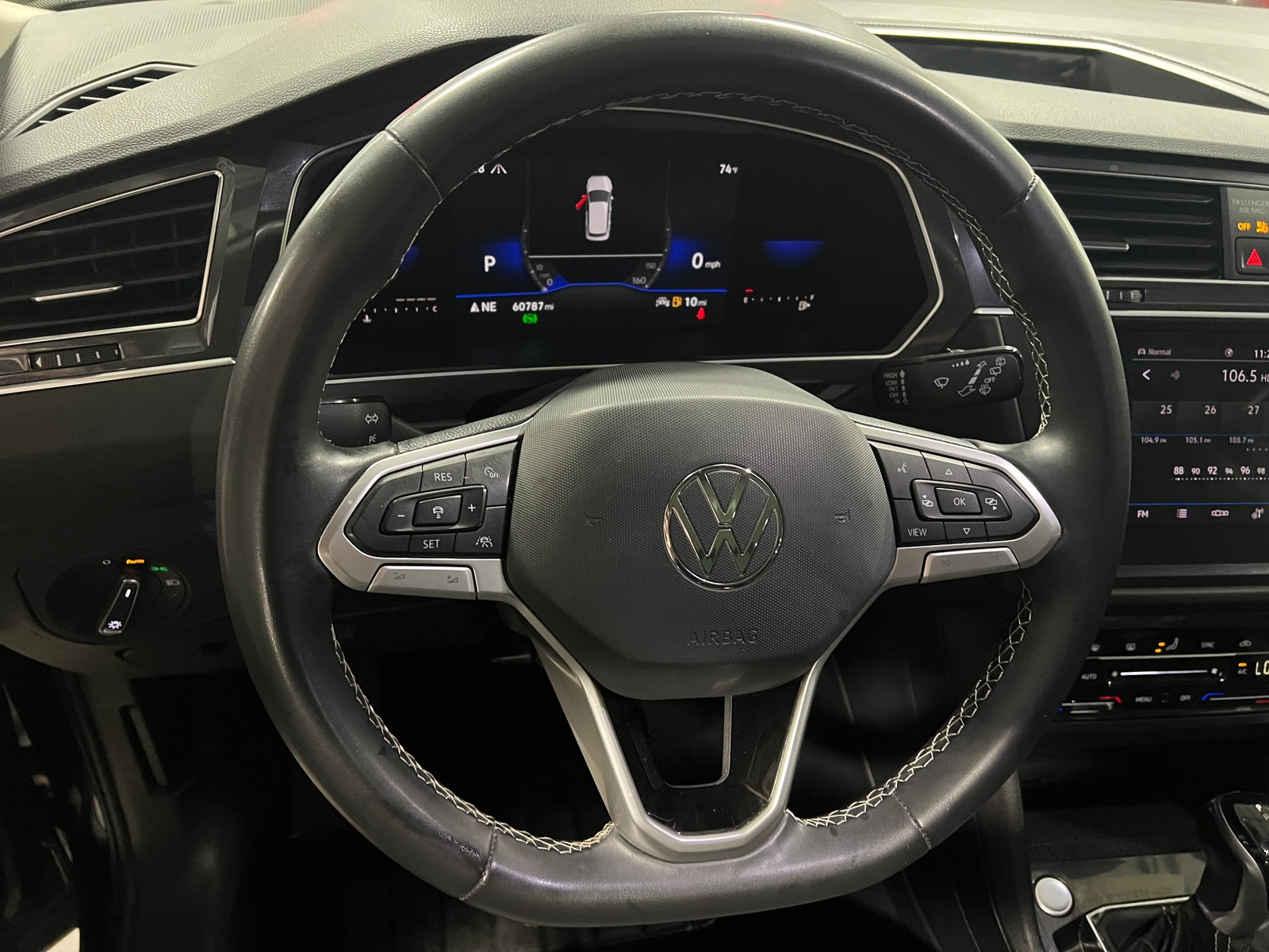 Thumbnail: 2022 Volkswagen Tiguan - 4