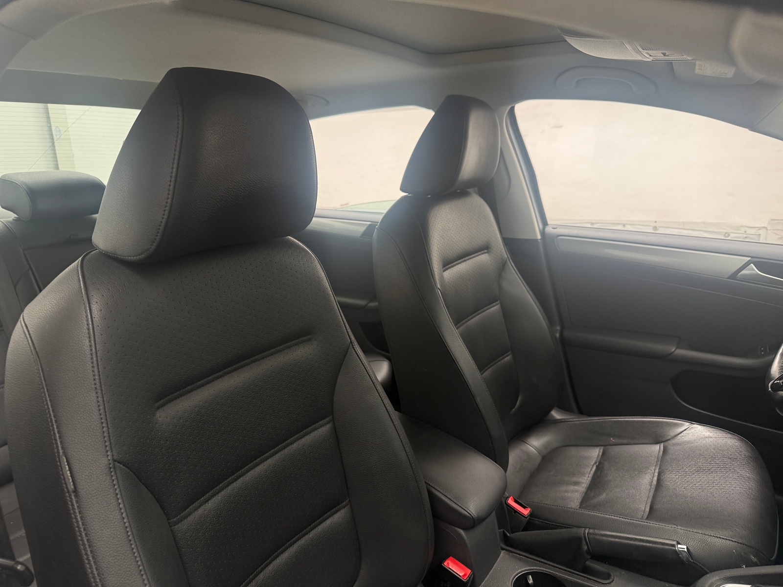 Thumbnail: 2015 Volkswagen Jetta - 2