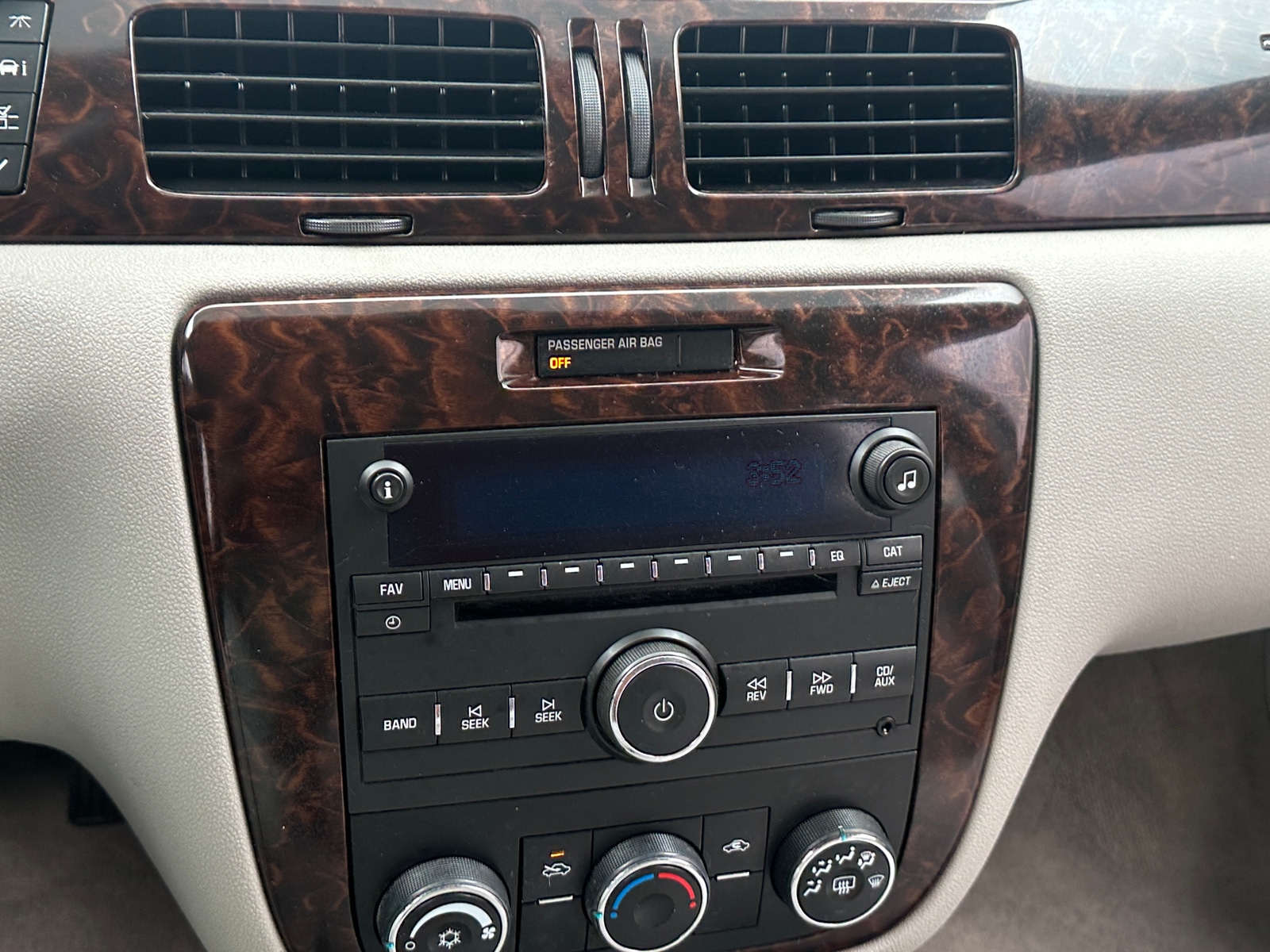 Thumbnail: 2012 Chevrolet Impala - 4
