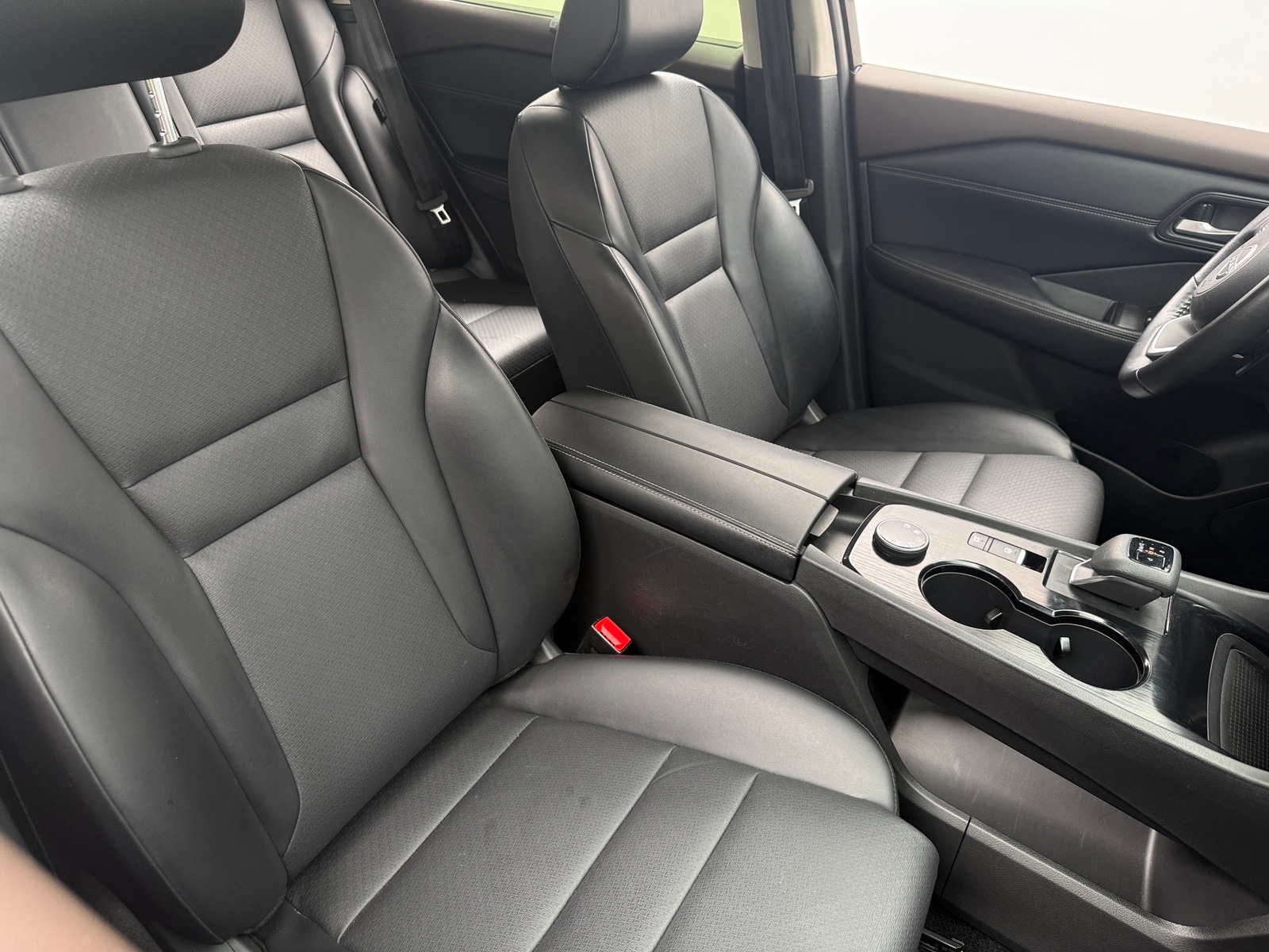 Thumbnail: 2023 Nissan Rogue - 2