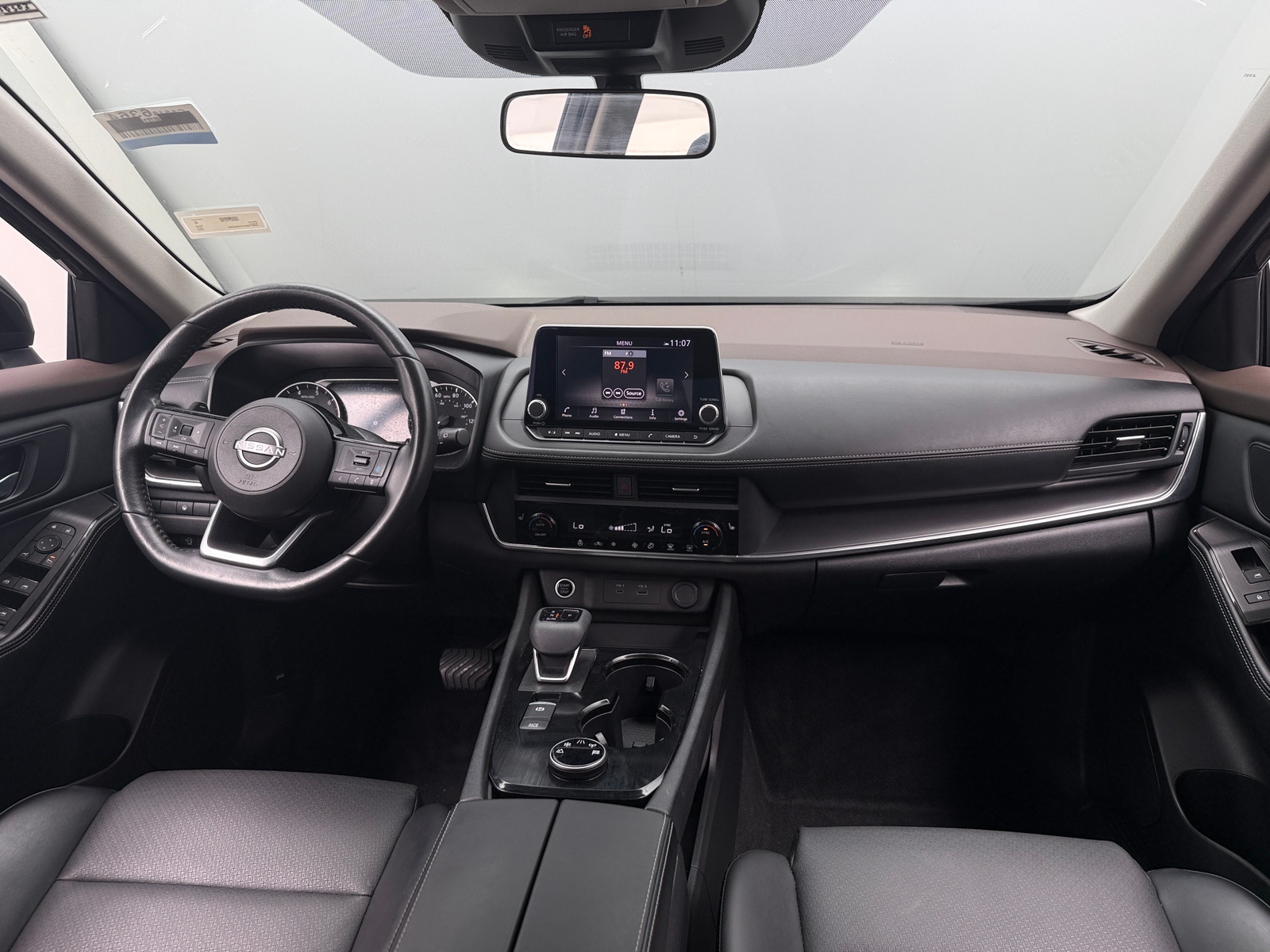 Thumbnail: 2023 Nissan Rogue - 3