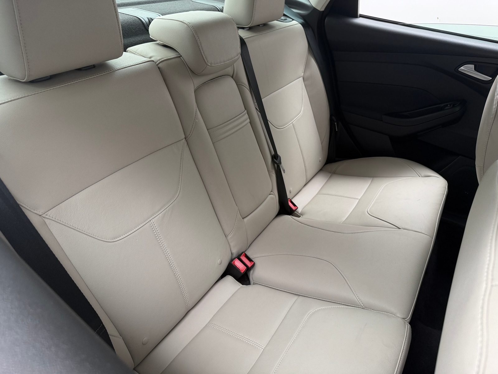 Thumbnail: 2015 Ford Focus - 5