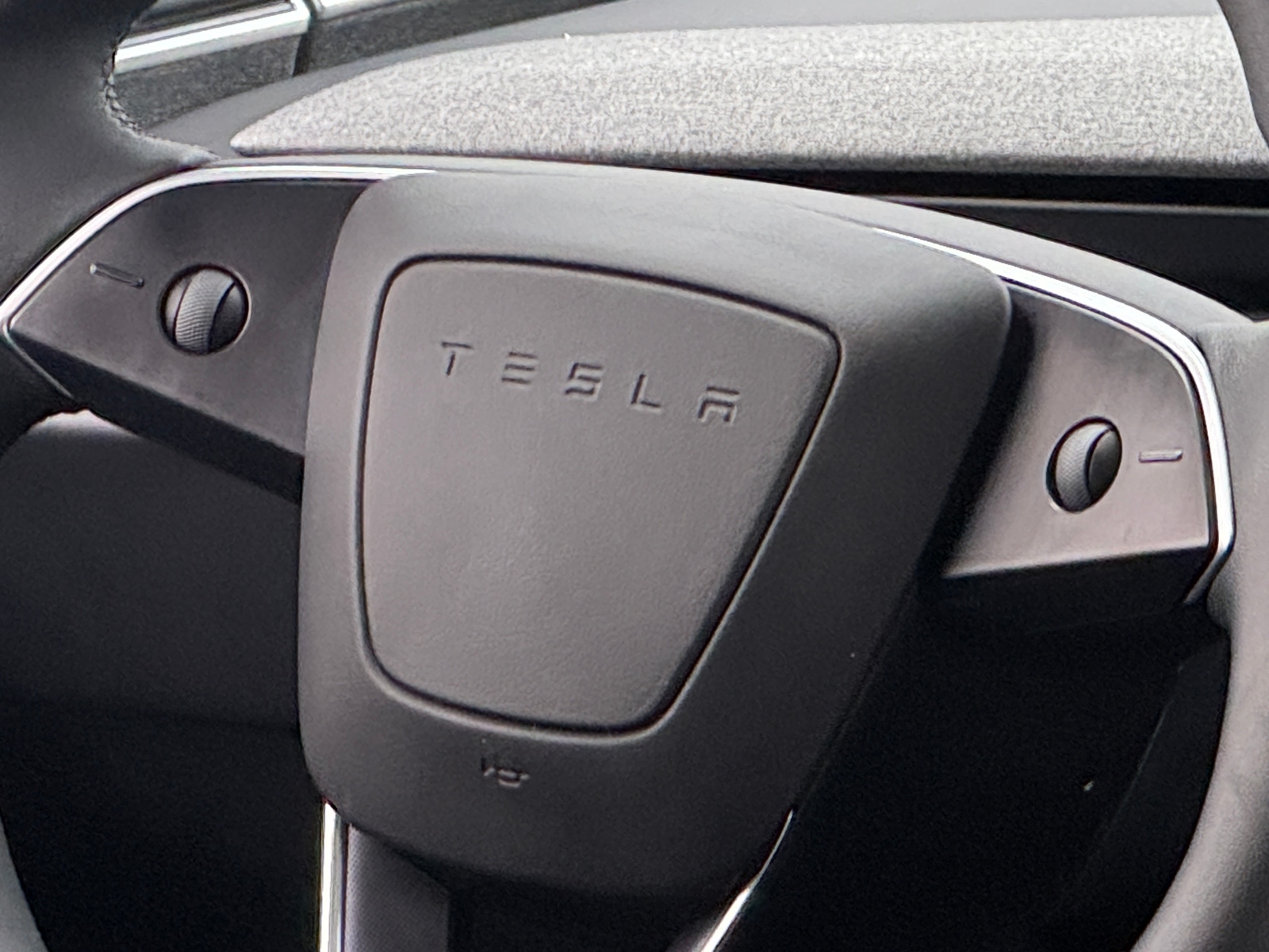Thumbnail: 2025 Tesla Model 3 - 4