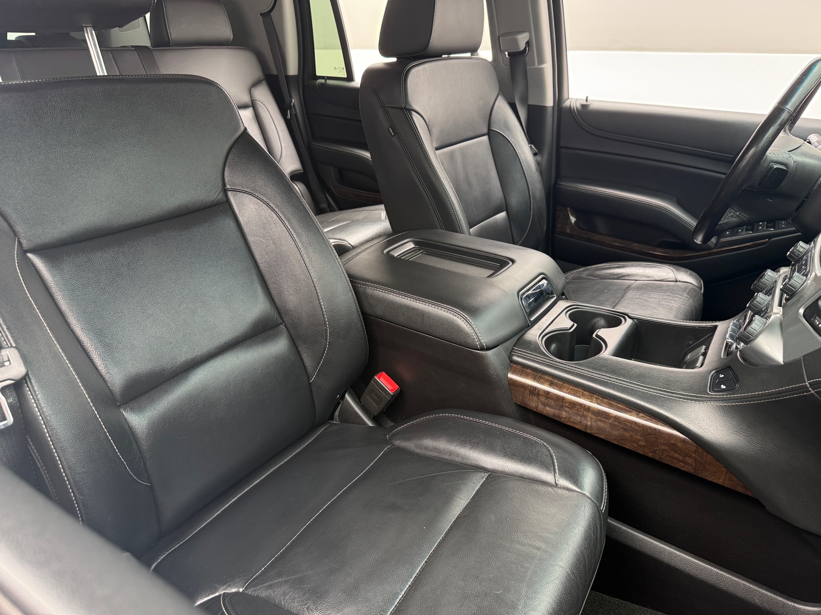 Thumbnail: 2018 Chevrolet Tahoe - 2