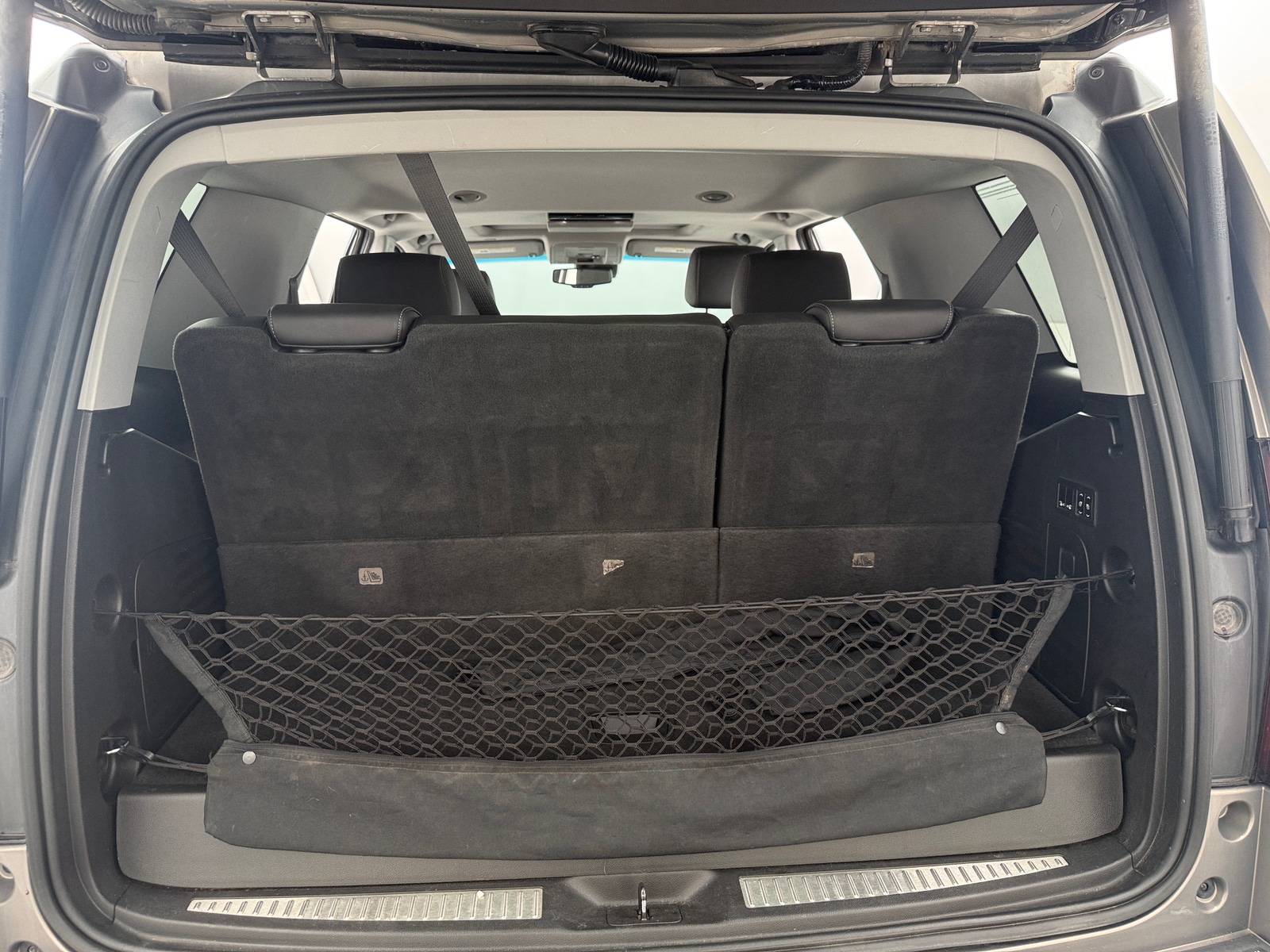 Thumbnail: 2018 Chevrolet Tahoe - 6