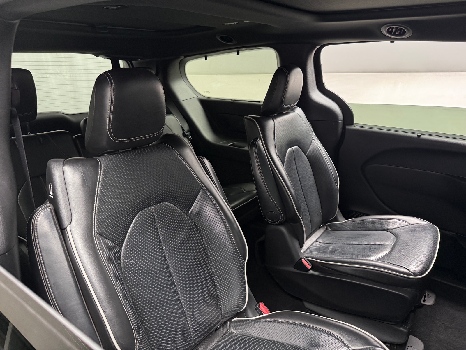 Thumbnail: 2021 Chrysler Pacifica - 5