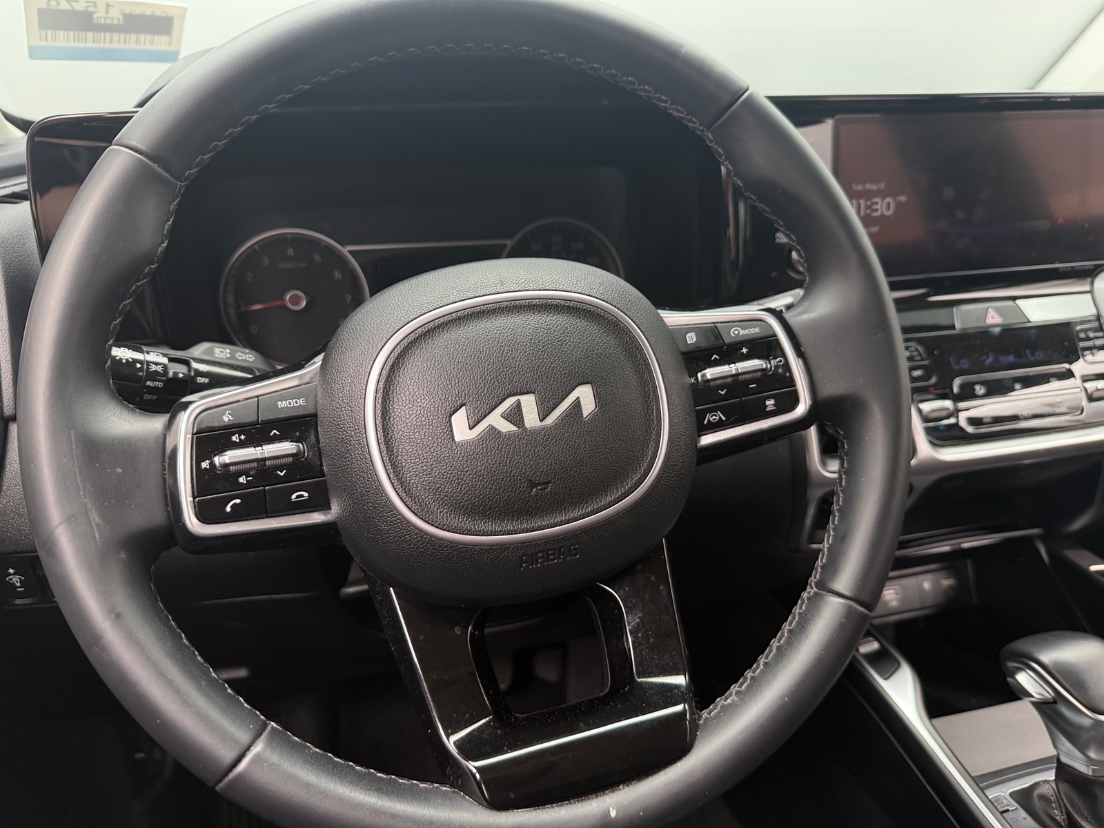 Thumbnail: 2023 Kia Sorento - 5