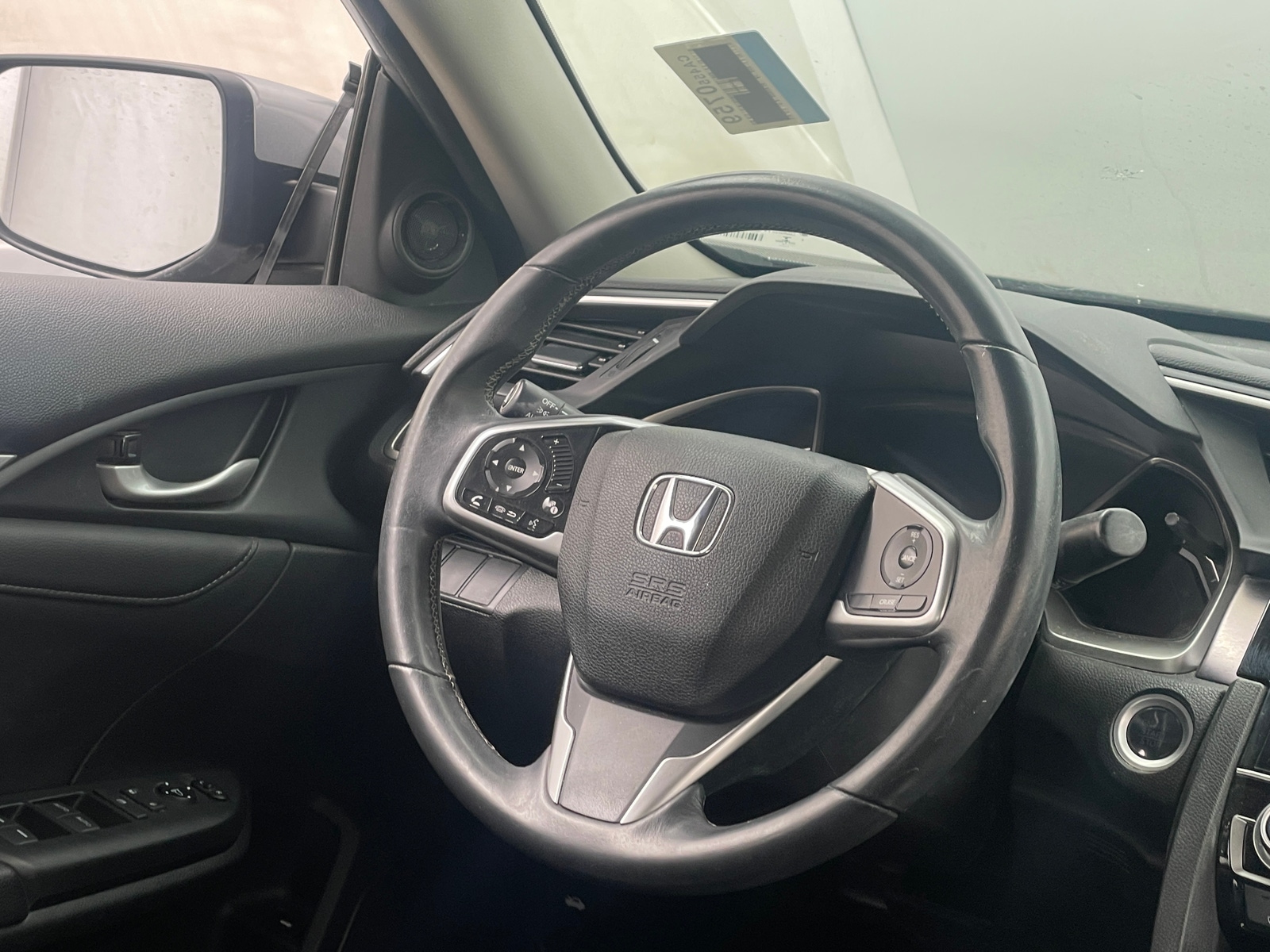 Thumbnail: 2016 Honda Civic - 4