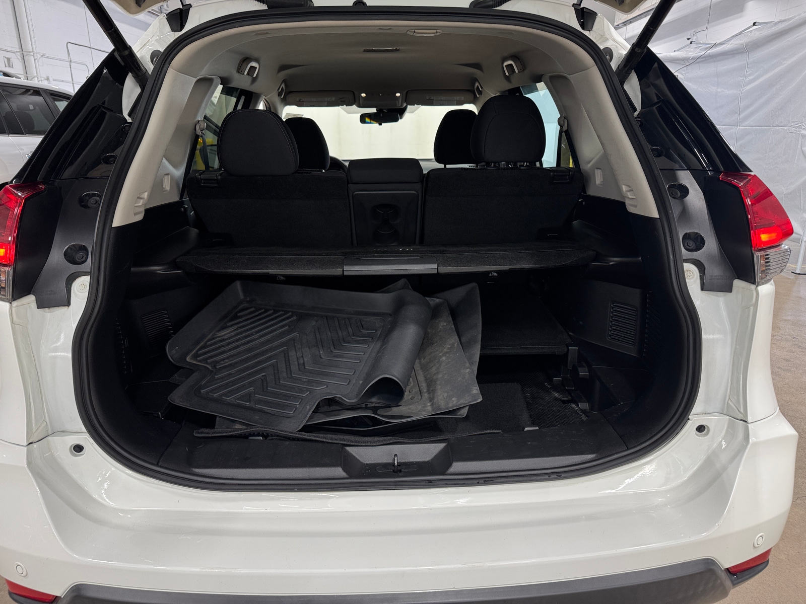 Thumbnail: 2020 Nissan Rogue - 7