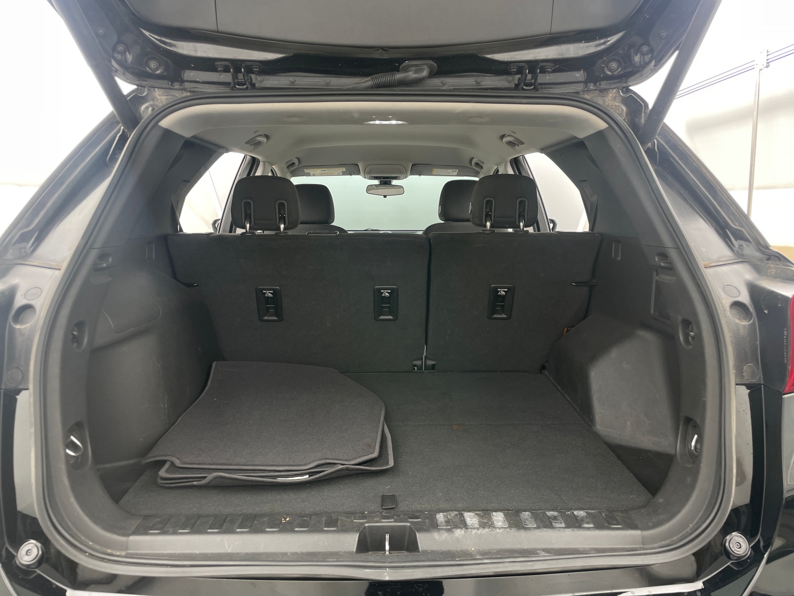 Thumbnail: 2018 Chevrolet Equinox - 7