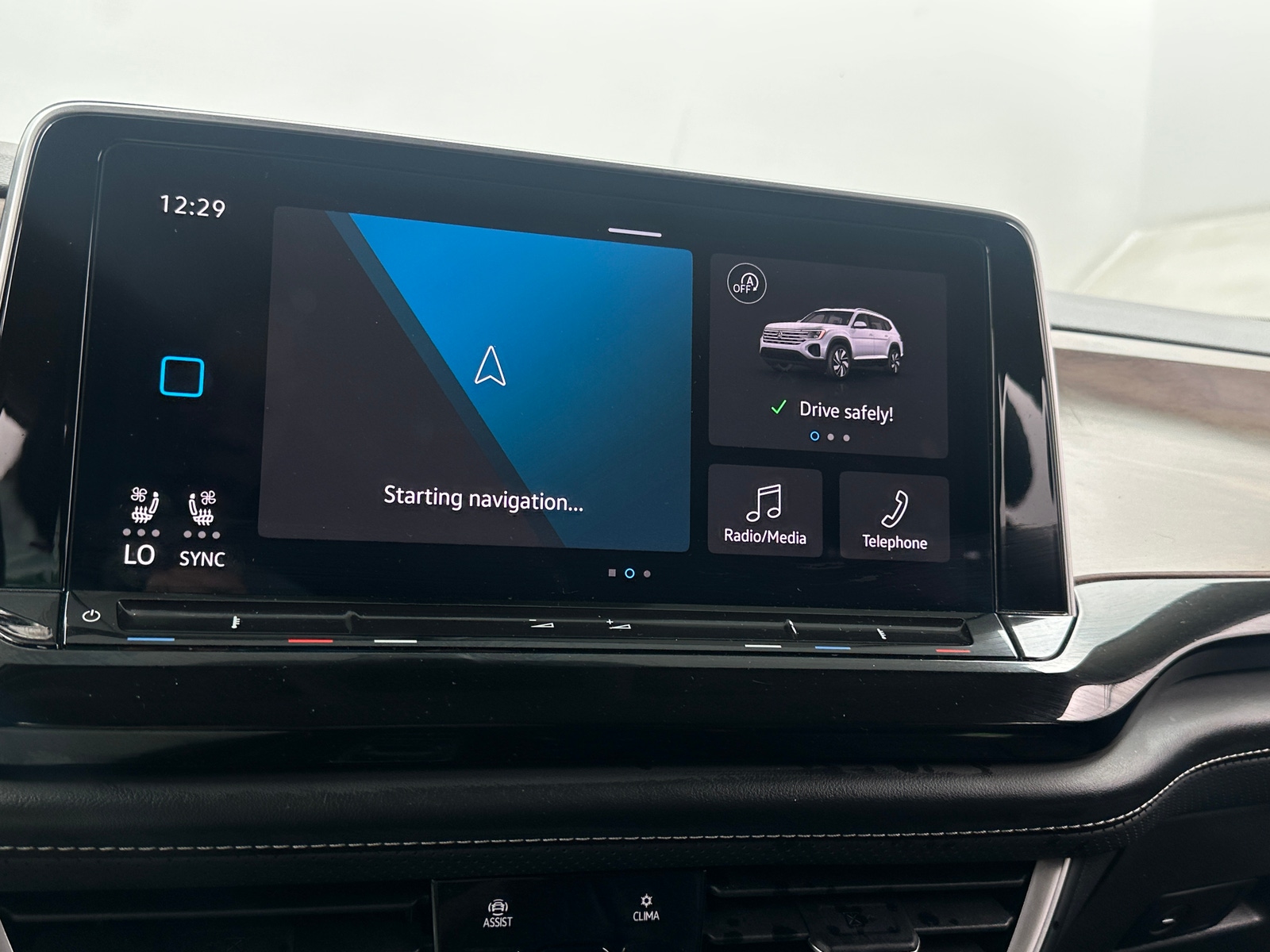 Thumbnail: 2025 Volkswagen Atlas - 3
