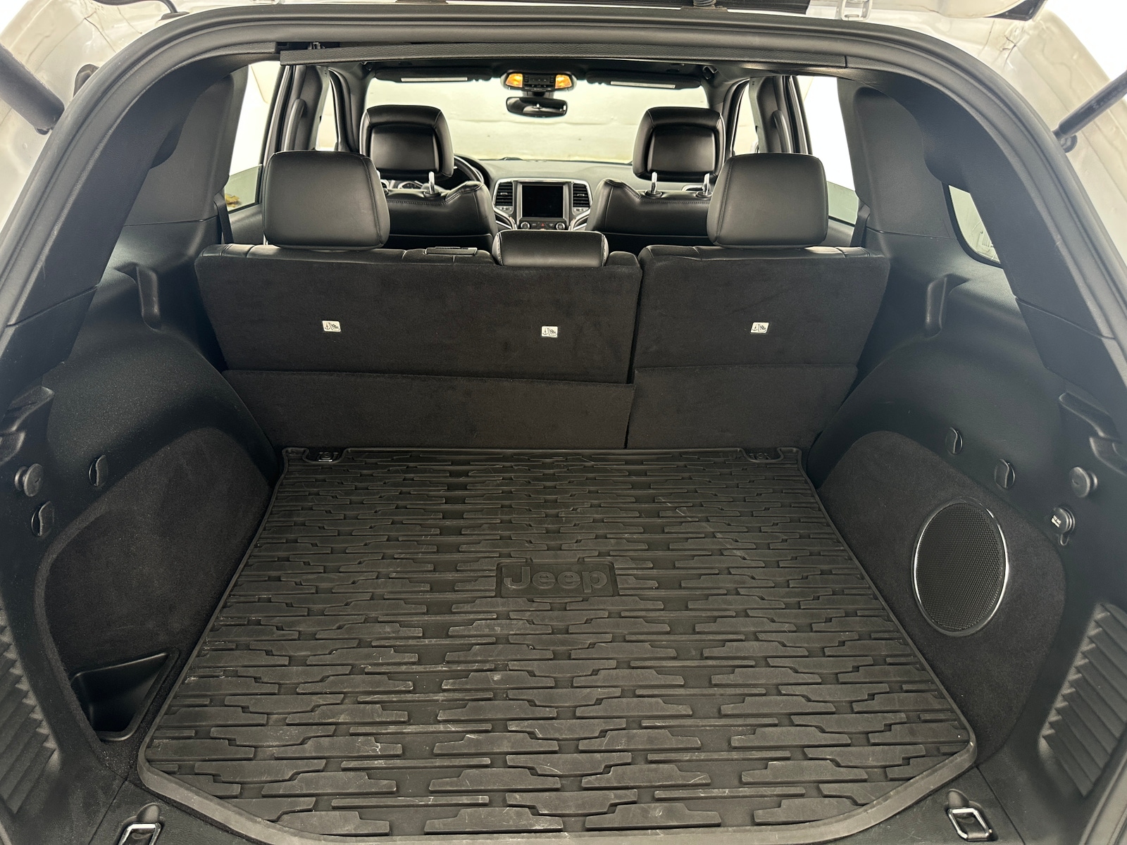 Thumbnail: 2018 Jeep Grand Cherokee - 6
