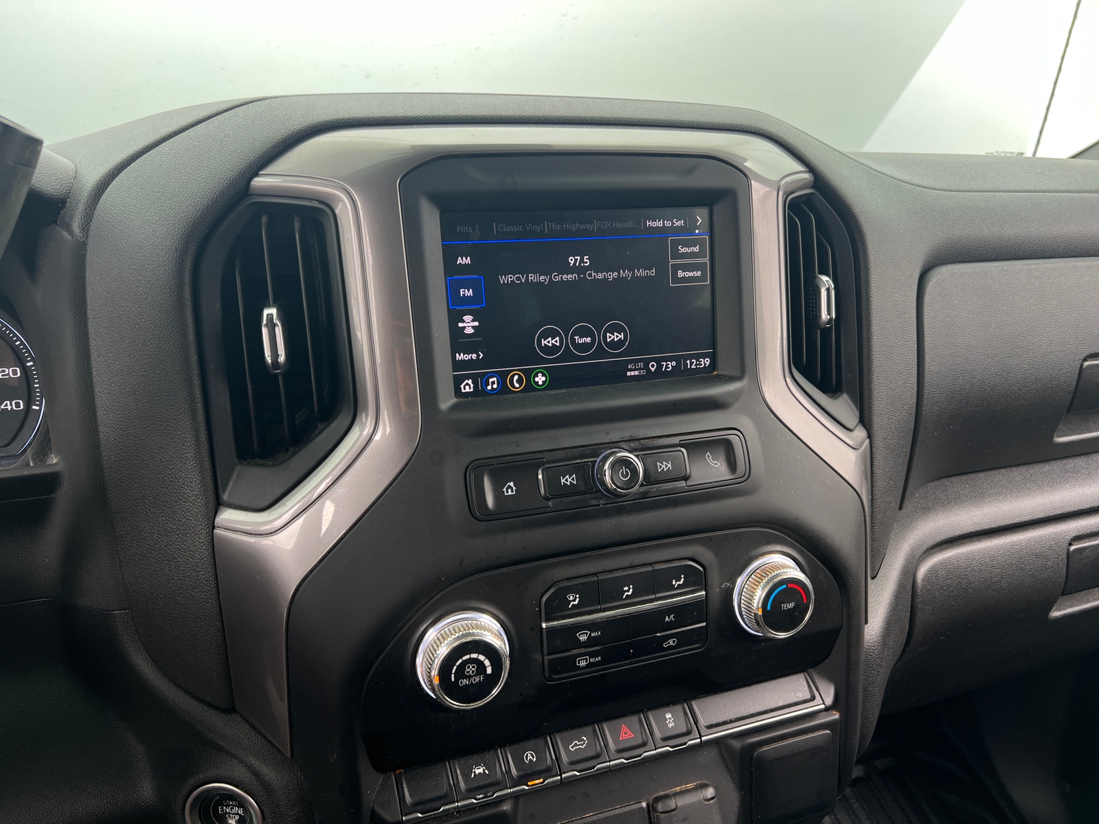 Thumbnail: 2022 GMC Sierra 1500 - 4