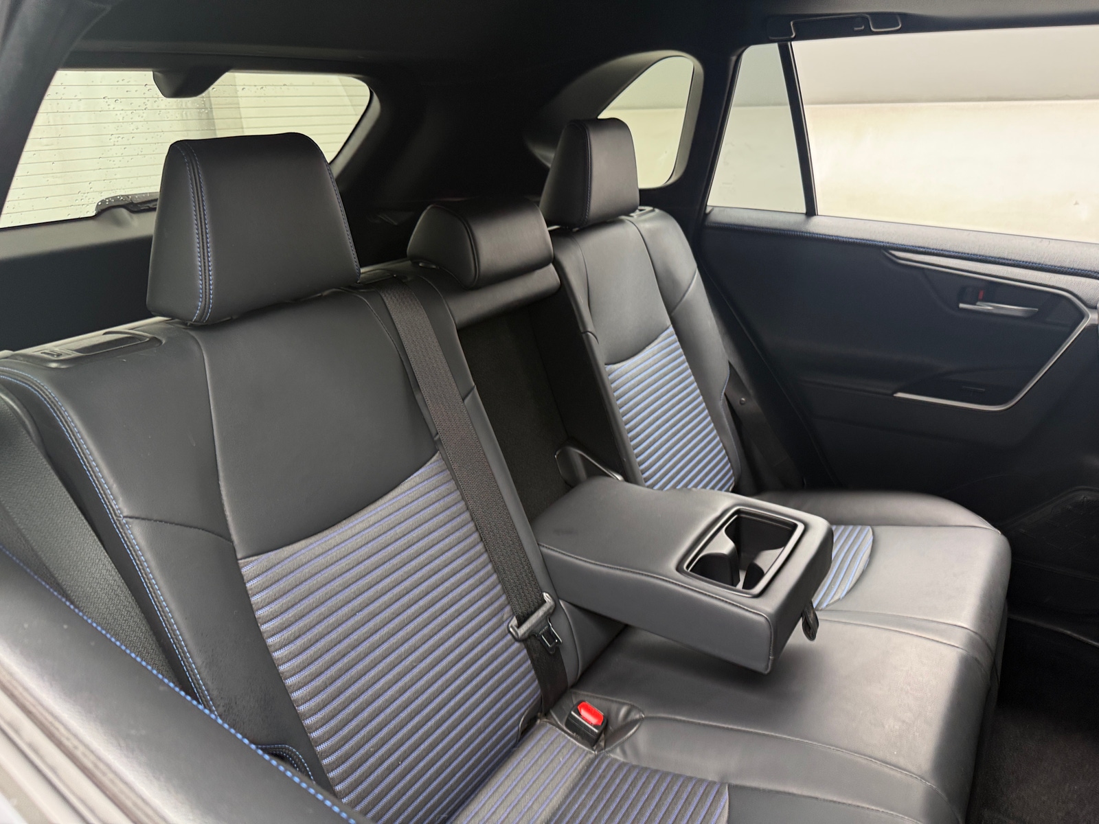 Thumbnail: 2020 Toyota RAV4 - 6